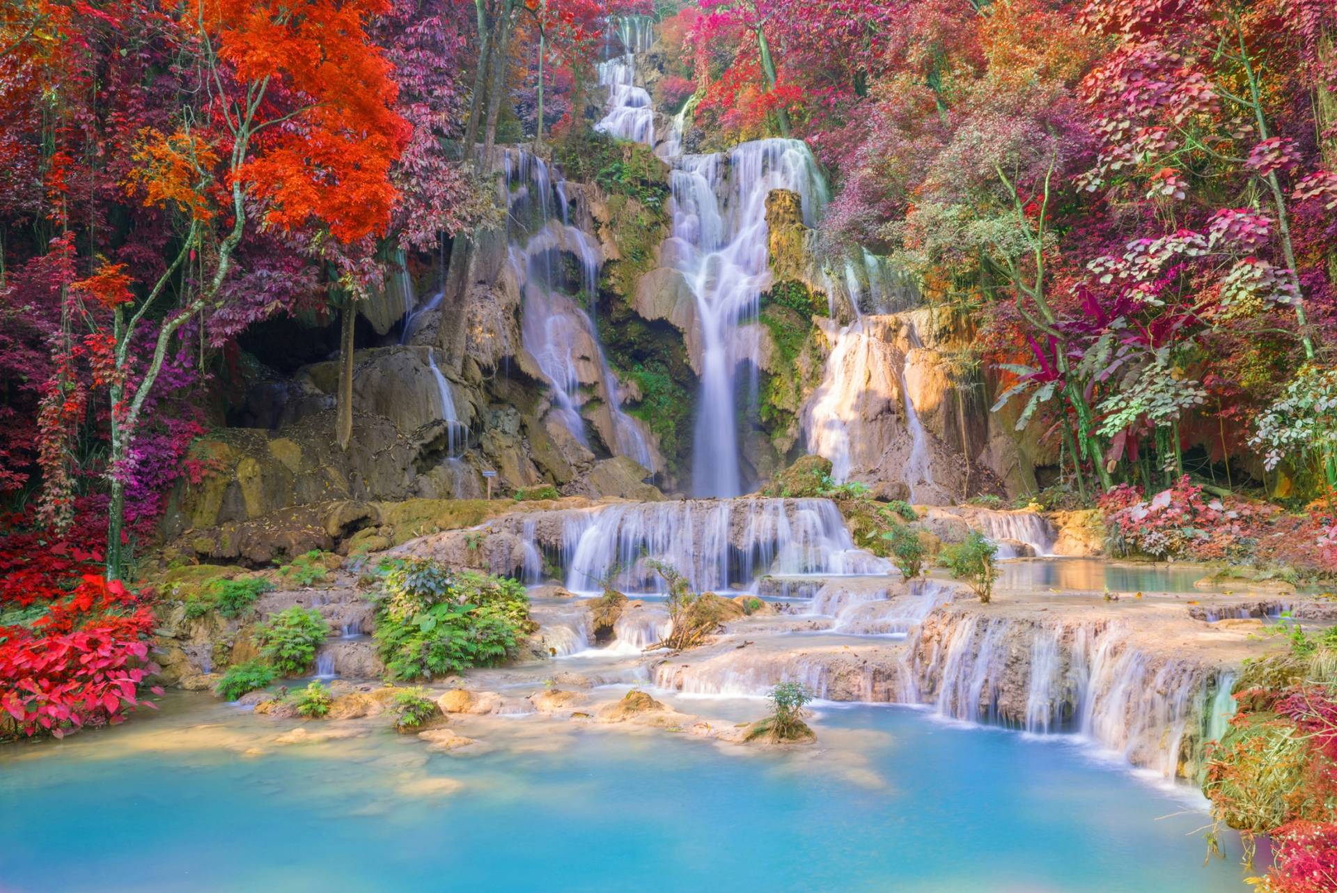 Papermoon Fototapete »WASSERFALL-BÄUME FLUSS SEE STEINE BLUMEN BERGE HERBST« von Papermoon