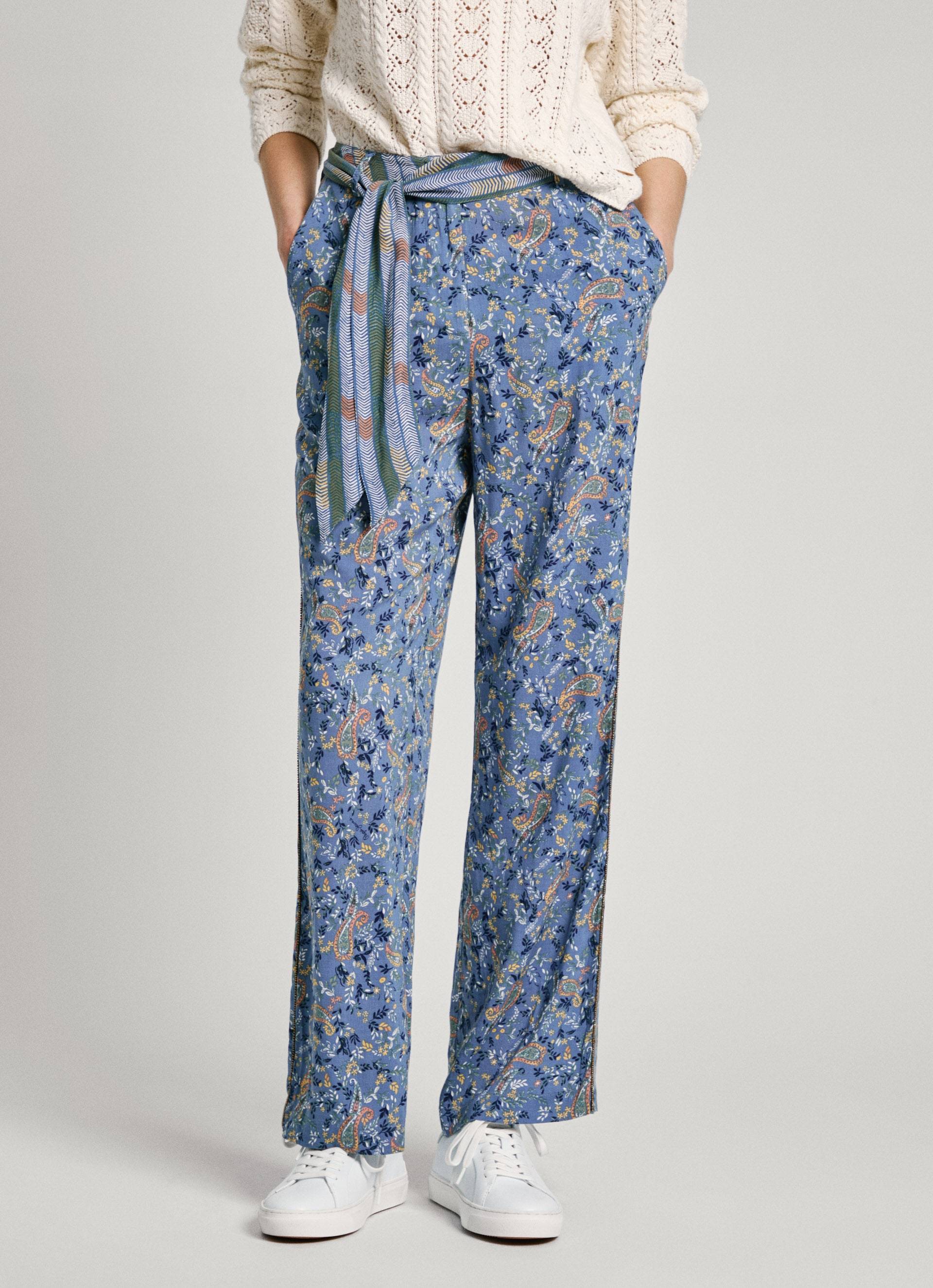 Pepe Jeans Palazzohose »MONICA«, mit Alloverdruck, aus fliessender Viskosequalität Pepe Jeans Palazzohose »MONICA«, mit Alloverdruck, aus fliessender Viskosequalität von Pepe Jeans