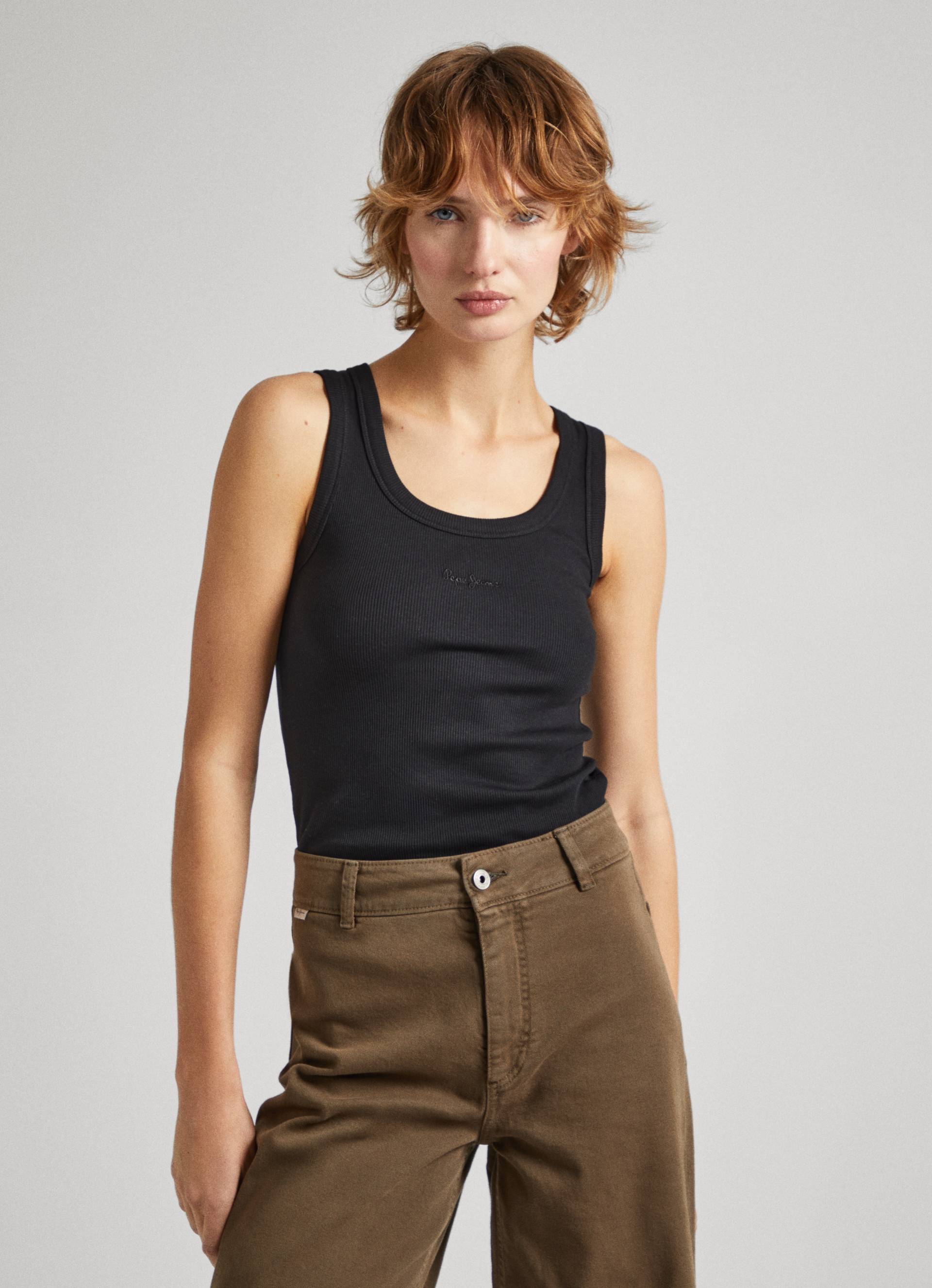 Pepe Jeans Tanktop »LANE«, mit kleiner Ton-in-Ton Logostickerei Pepe Jeans Tanktop »LANE«, mit kleiner Ton-in-Ton Logostickerei von Pepe Jeans