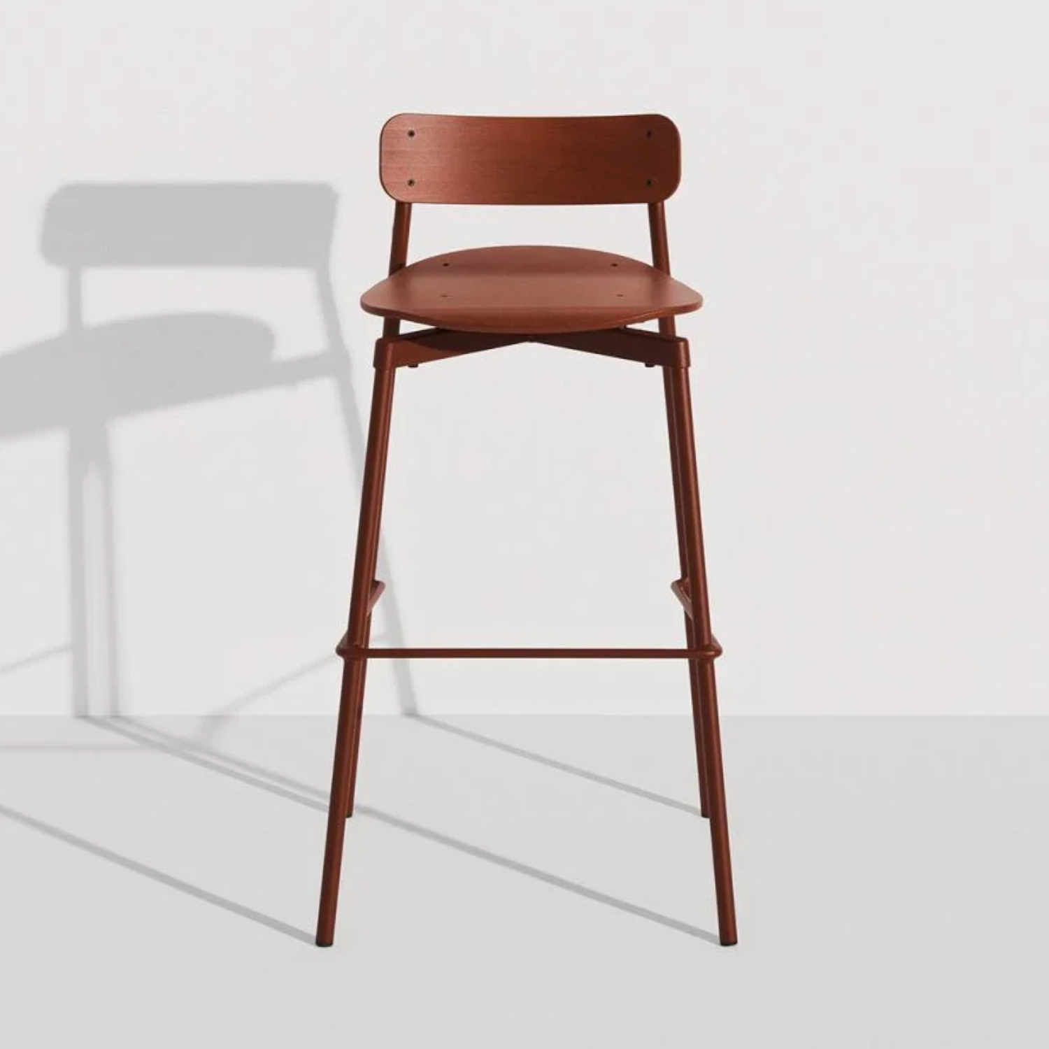 Fromme Wood Bar Stool Barstuhl, Farbe braunrot von Petite Friture