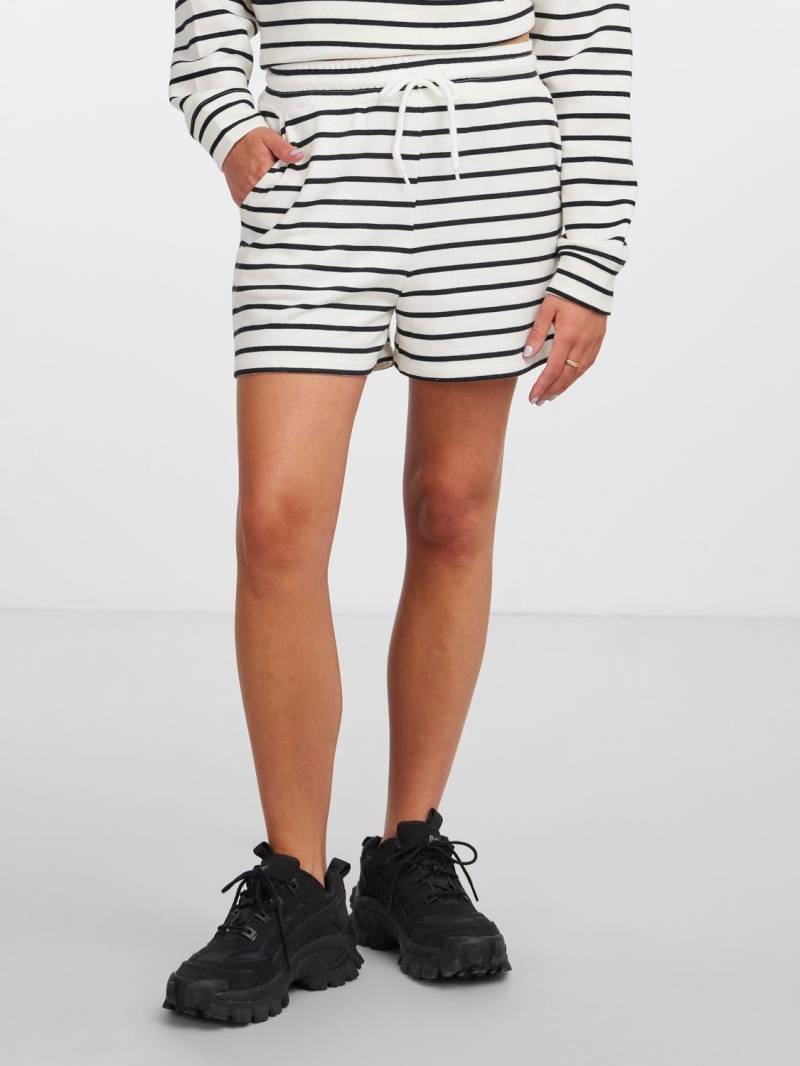 pieces Sweatshorts »PCCHILLI SUMMER HW SHORTS STRIPE NOOS BC« von Pieces
