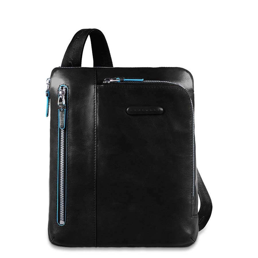 Blue Square – Umhängetasche mit doppelter Vortasche in schwarz Blue Square – Umhängetasche mit doppelter Vortasche in schwarz von Piquadro