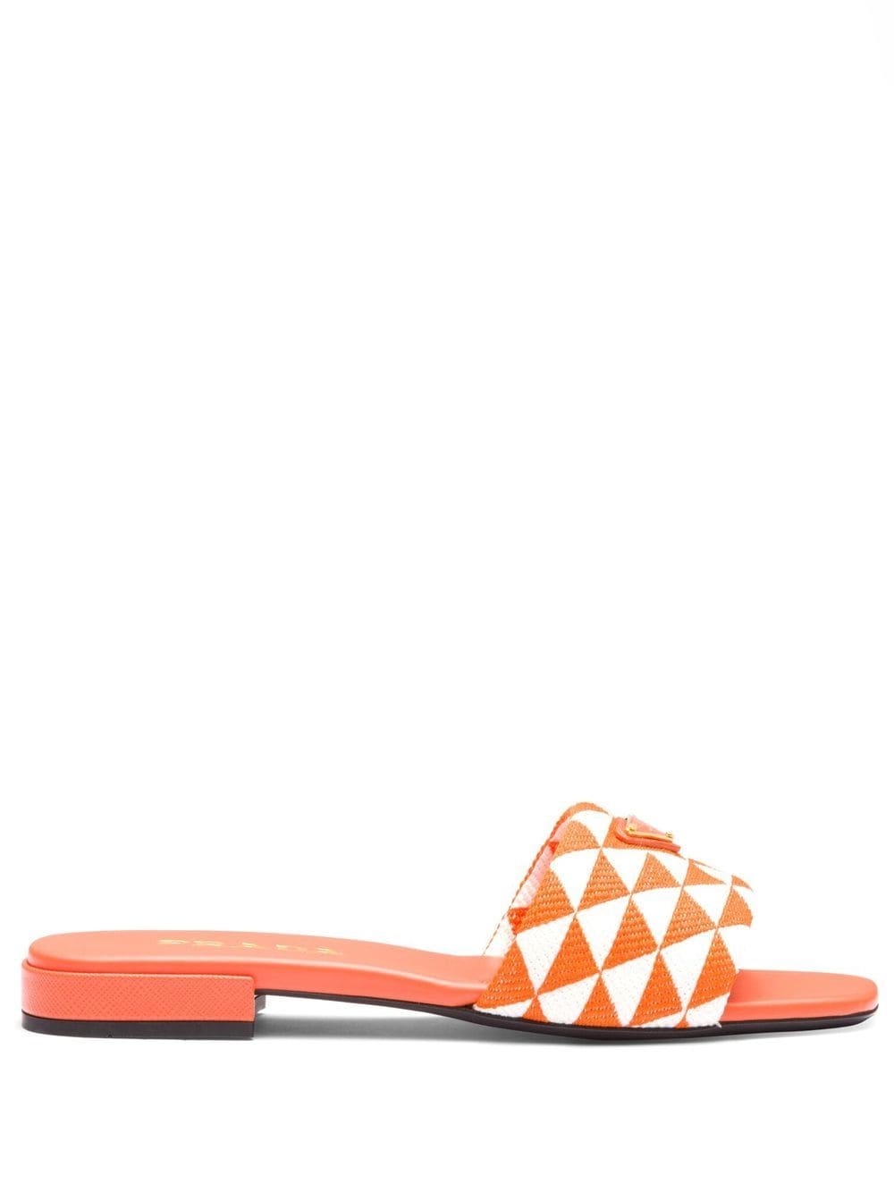 Prada geometric logo-plaque slides - Orange von Prada