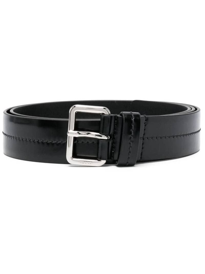 Prada logo-engraved leather belt - Black von Prada