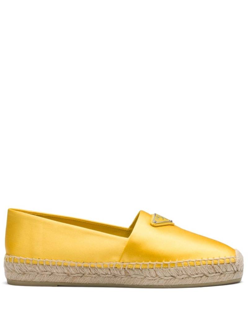 Prada logo-plaque satin espadrilles - Yellow von Prada