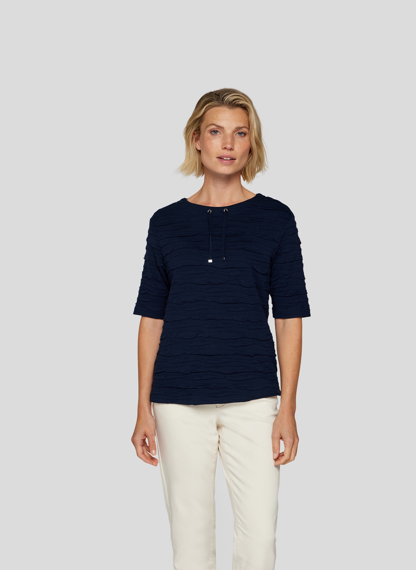Rabe Rundhalsshirt, im Crinkle-Look und mit Kordelzug Rabe Rundhalsshirt, im Crinkle-Look und mit Kordelzug von Rabe