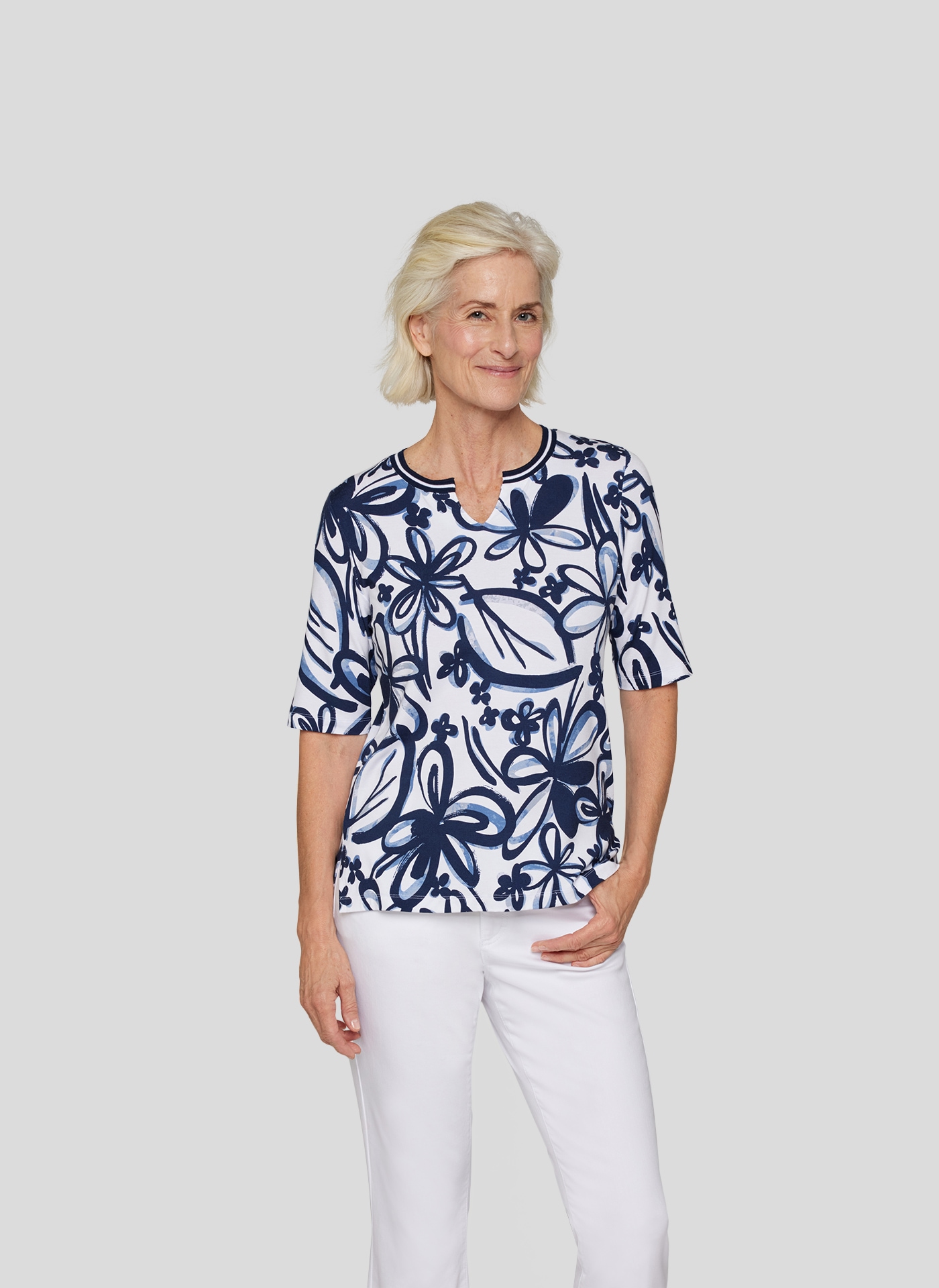 Rabe Rundhalsshirt, mit floralem Muster Rabe Rundhalsshirt, mit floralem Muster von Rabe