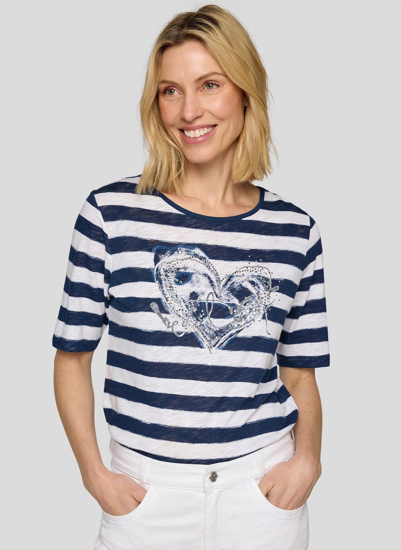 Rabe T-Shirt, in Streifen-Optik und mit Glitezr-Print Rabe T-Shirt, in Streifen-Optik und mit Glitezr-Print von Rabe