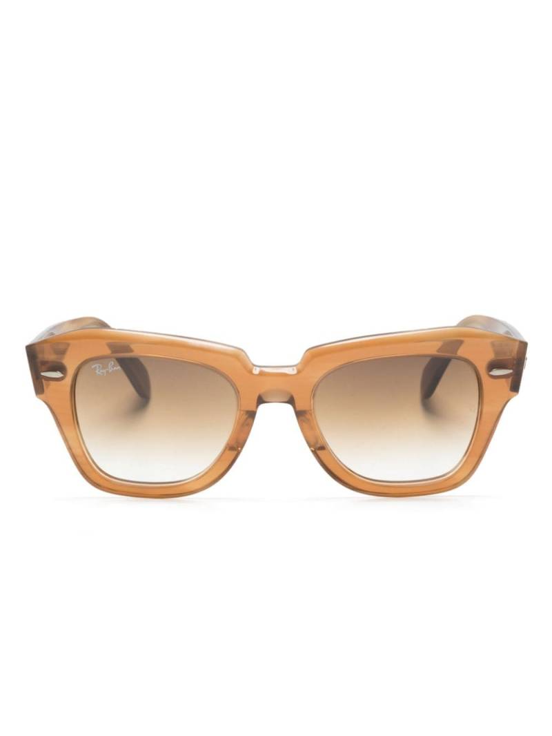 Ray-Ban State Street wayfarer-frame sunglasses - Brown von Ray-Ban