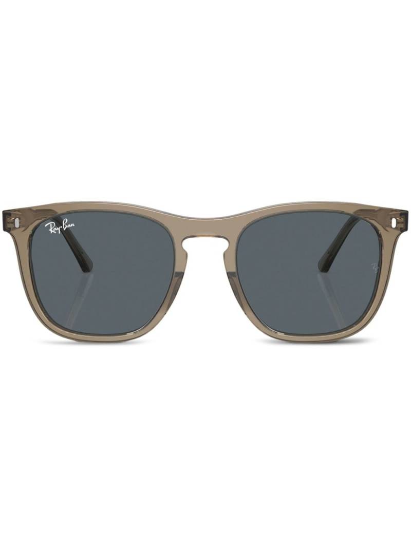 Ray-Ban wayfarer-frame sunglasses - Brown von Ray-Ban