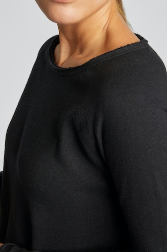 RICHROYAL Langarmshirt »2409 O HJ LS«, mit offener Ausschnittkante und Saum RICHROYAL Langarmshirt »2409 O HJ LS«, mit offener Ausschnittkante und Saum von RICHROYAL
