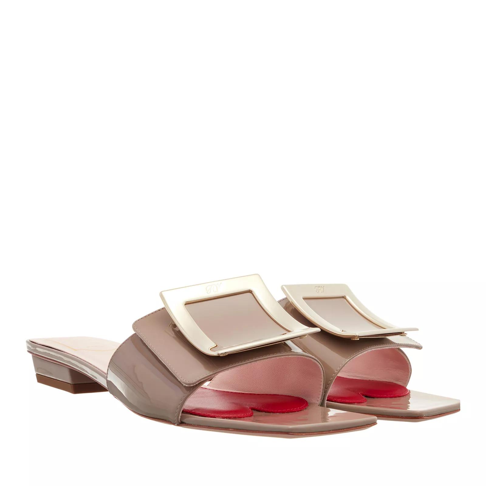 Roger Vivier Slipper & Pantoletten - Belle Vivir Metal Buckle Mules In Patent Leather - Gr. 37 (EU) - in Taupe - für Damen von Roger Vivier