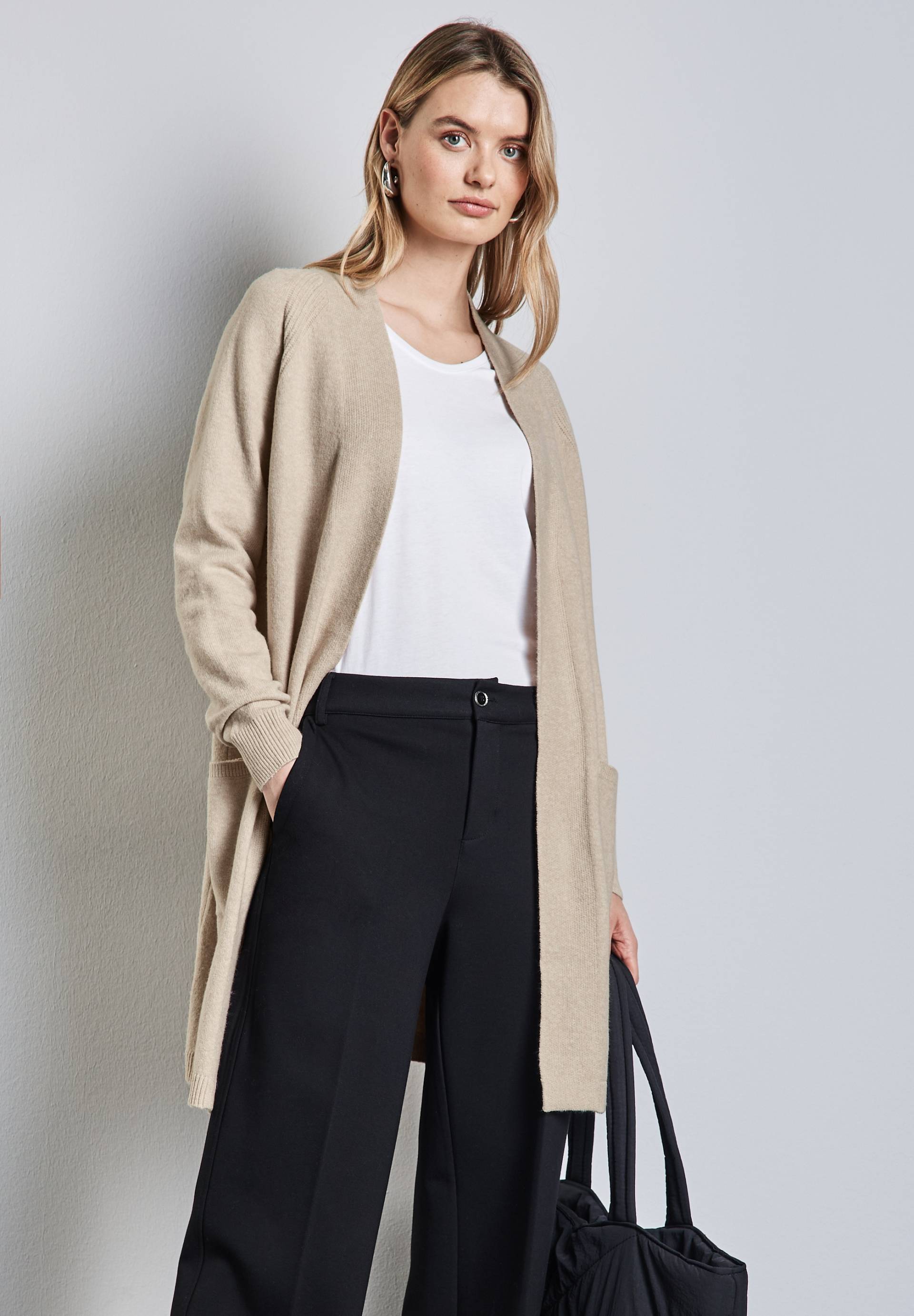 STREET ONE Cardigan, mit Taschen STREET ONE Cardigan, mit Taschen von STREET ONE