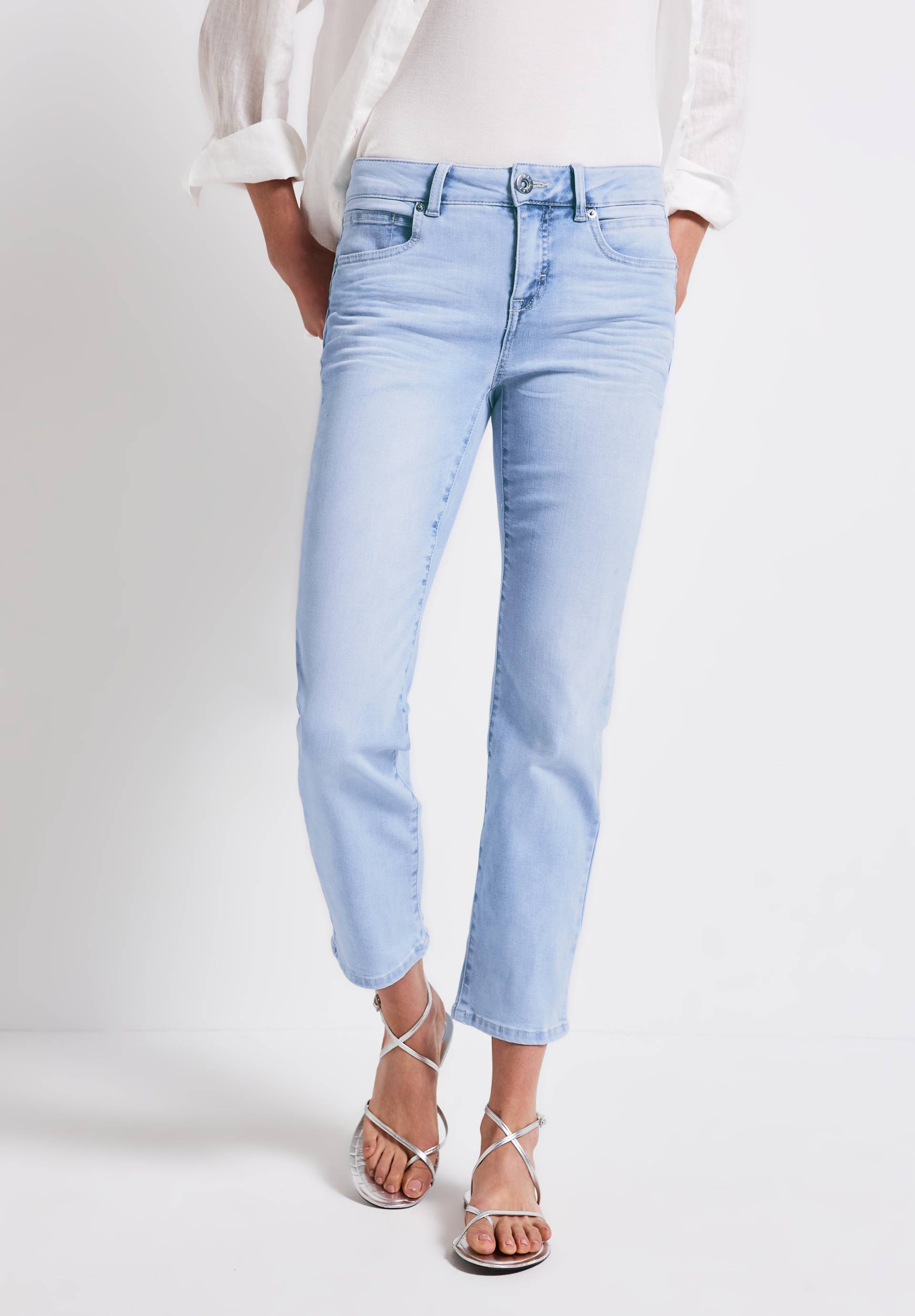 STREET ONE Slim-fit-Jeans »Tilly«, bleached, Slim Fit und mit Stretch STREET ONE Slim-fit-Jeans »Tilly«, bleached, Slim Fit und mit Stretch von STREET ONE
