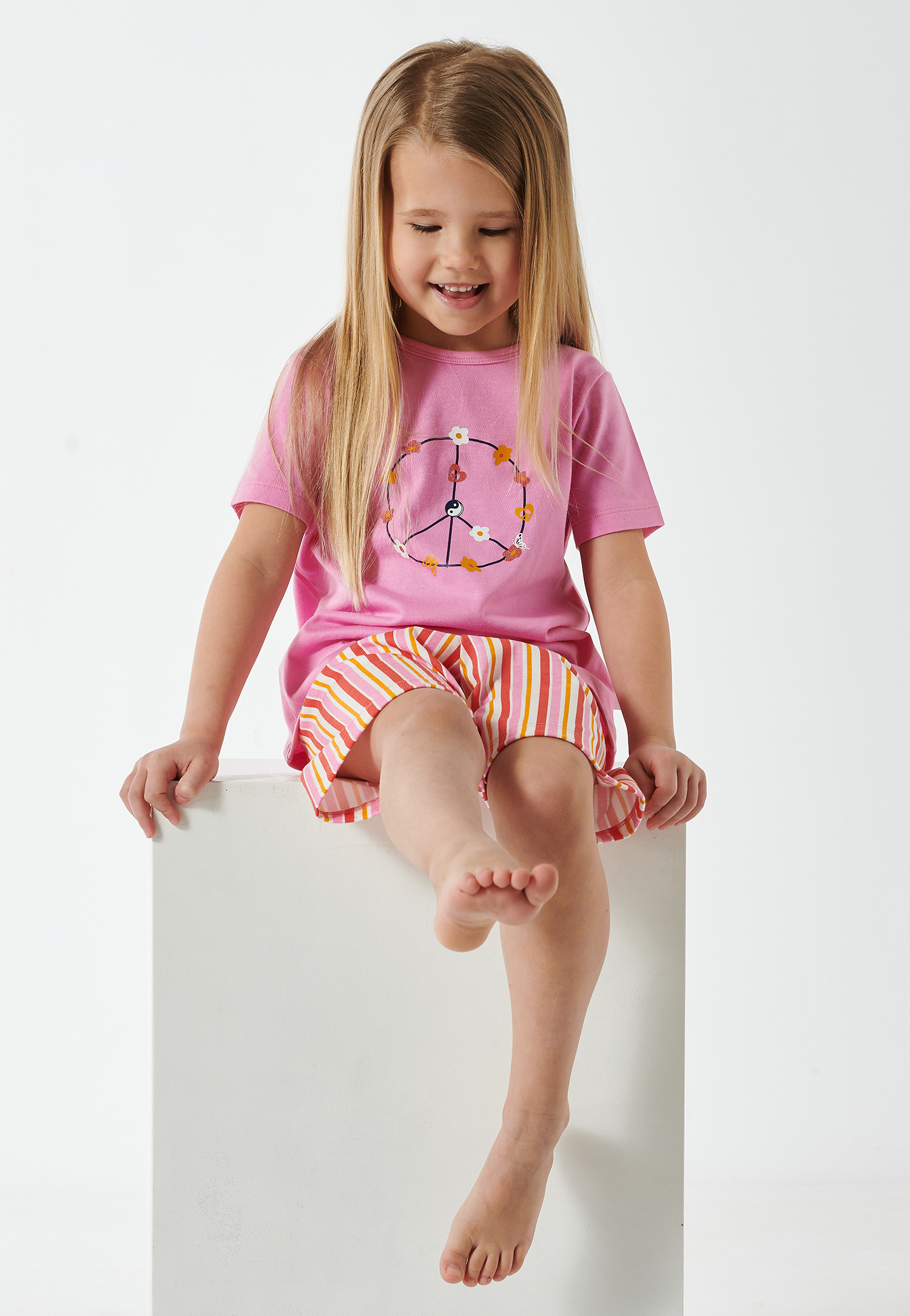 Schlafanzug kurz Peace Streifen rosa - Girls World 116 von Schiesser