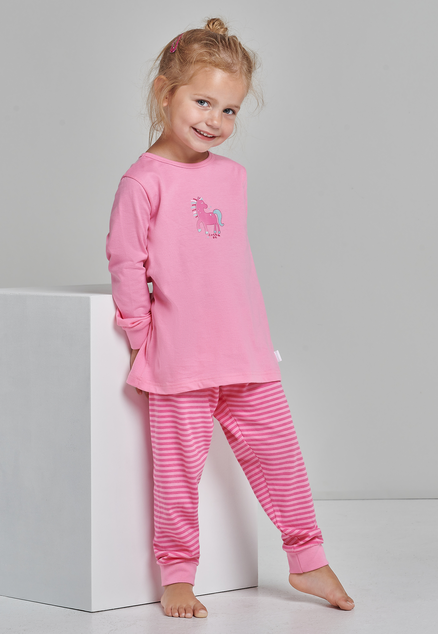 Schlafanzug lang Organic Cotton Bündchen Pferd Ringel rosa - Nightwear 140 von Schiesser