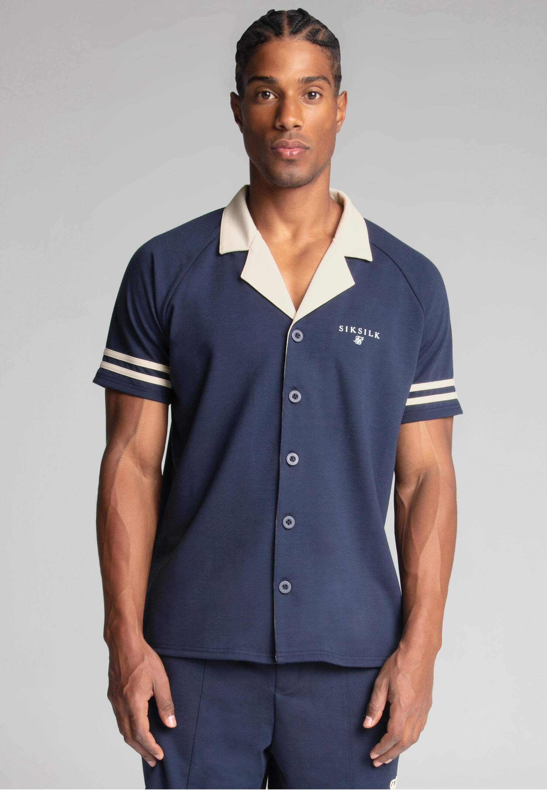 Siksilk Kurzarmhemd »Siksilk Kurzarmhemd Retro Resort Shirt« Siksilk Kurzarmhemd »Siksilk Kurzarmhemd Retro Resort Shirt« von SikSilk