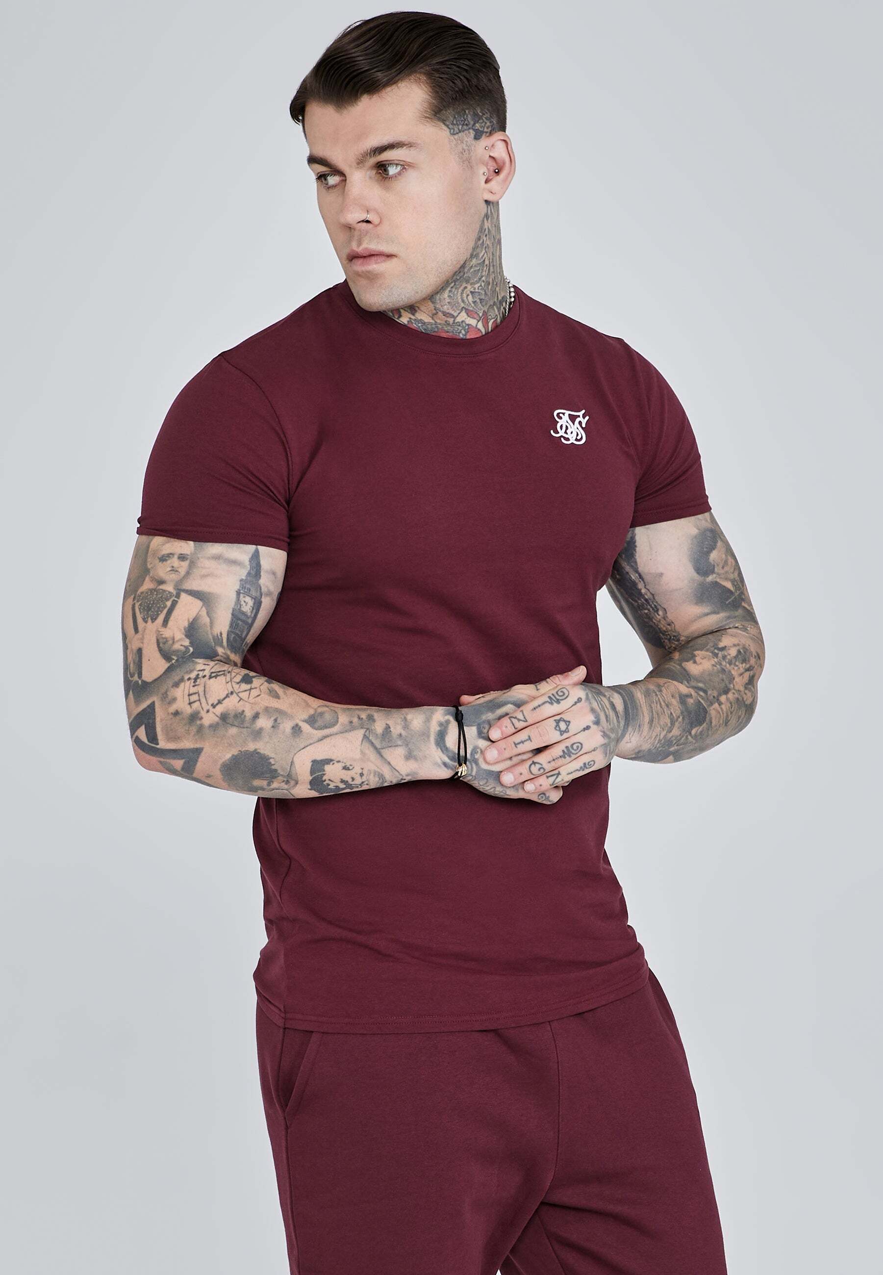 Siksilk T-Shirt »Siksilk T-Shirt Essentials T-Shirt« Siksilk T-Shirt »Siksilk T-Shirt Essentials T-Shirt« von Siksilk