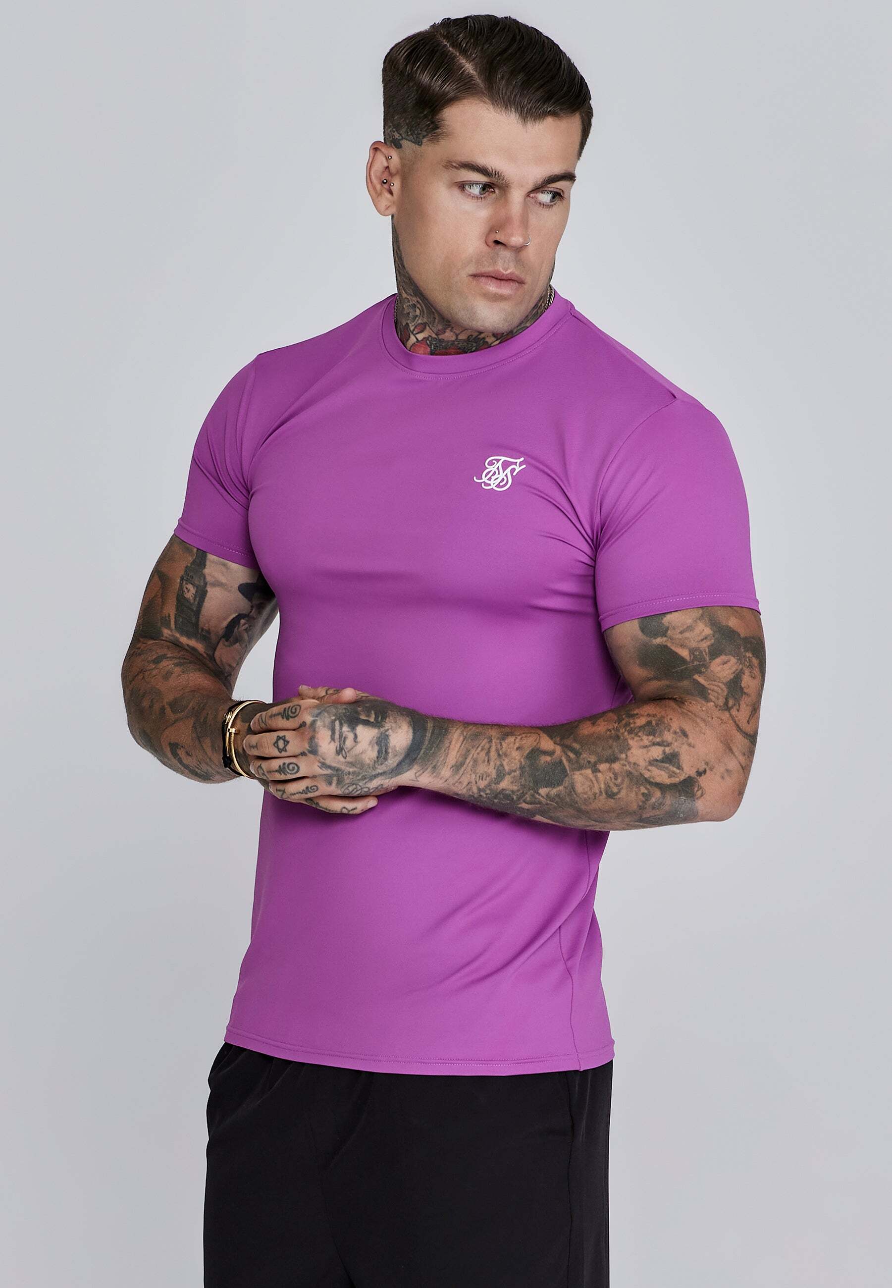 Siksilk T-Shirt »Siksilk T-Shirt Muscle Fit T-Shirt« Siksilk T-Shirt »Siksilk T-Shirt Muscle Fit T-Shirt« von Siksilk