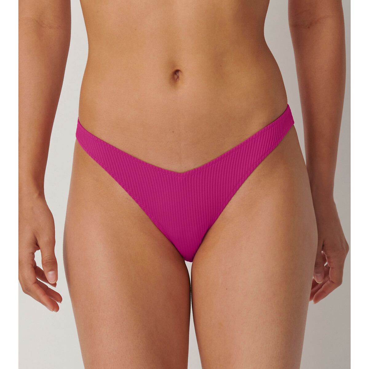 Bikini-Slip Dottyback, Tanga-Form von Sloggi