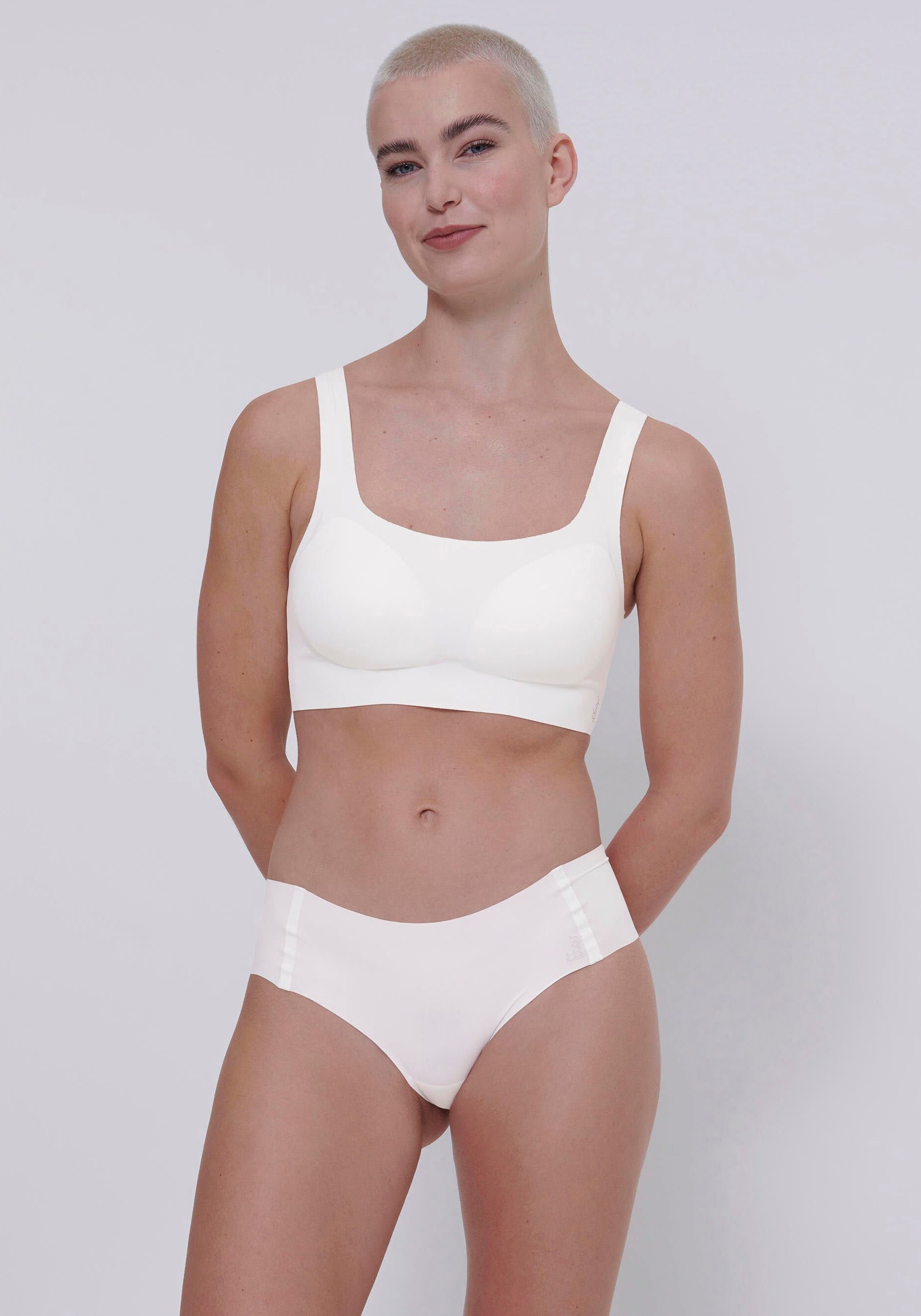 sloggi Bustier »ZERO Feel 2.0 Top«, nahtlos und unsichtbar von Sloggi