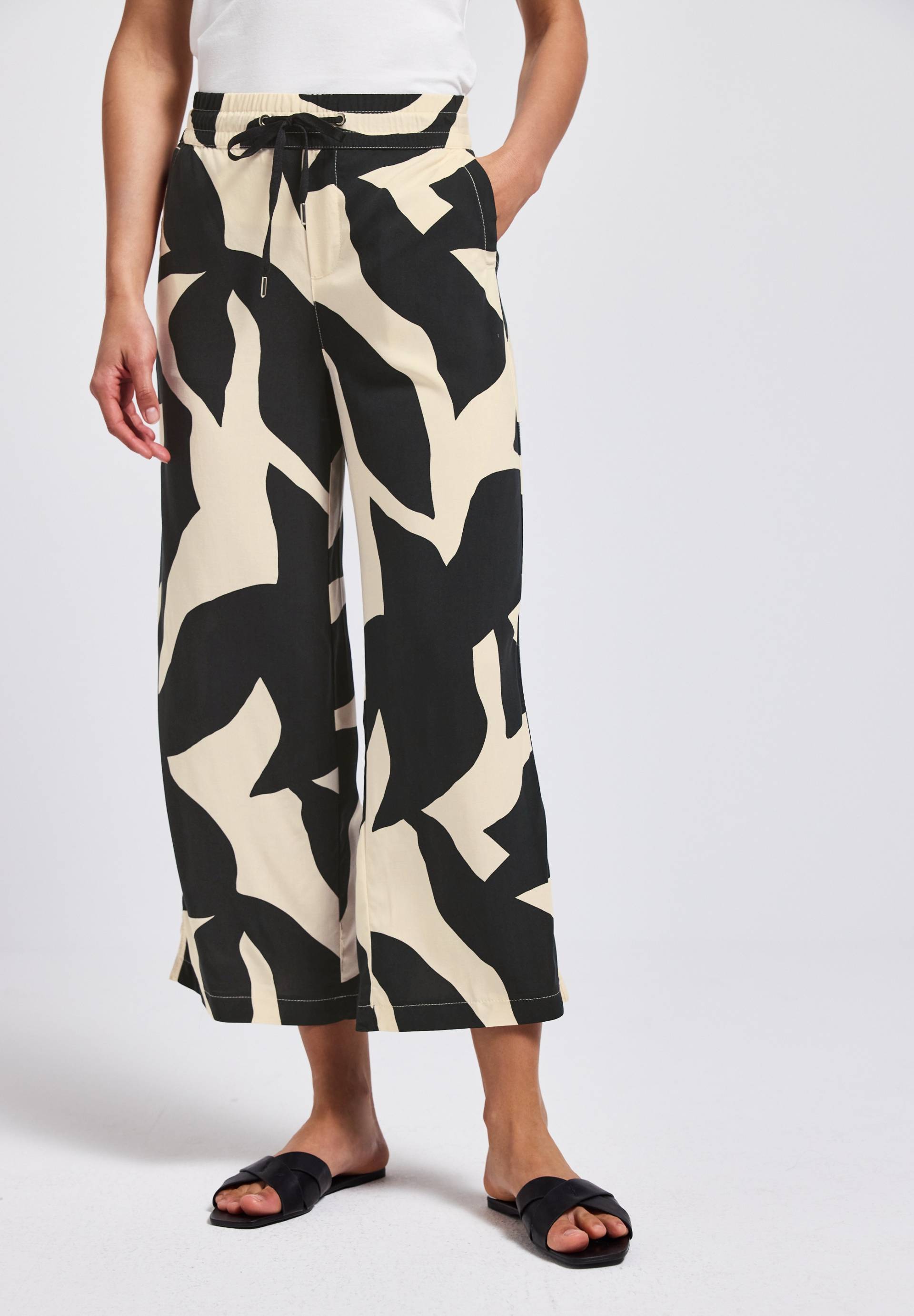 STREET ONE Stoffhose »Style Emee«, mit elastischem Bund und Tunnelzug, mit grafischem Muster von Street One