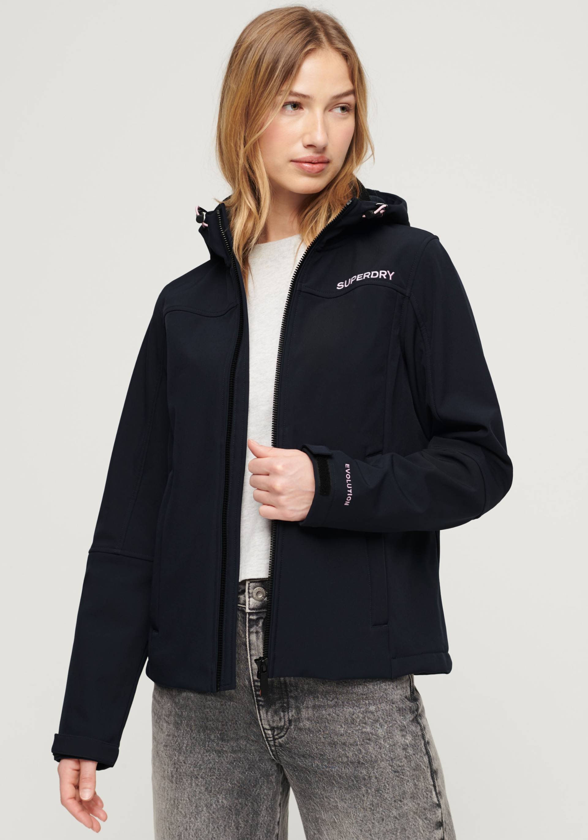 Superdry Softshelljacke »SU-HOODED SOFTSHELL JACKET«, mit Kapuze von Superdry