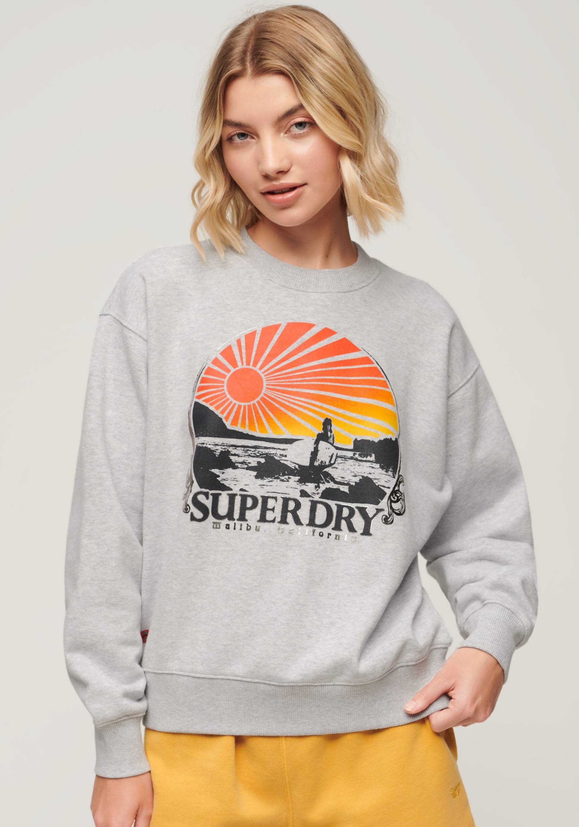 Superdry Sweatshirt »TRAVEL SOUVENIR LOOSE SWEAT« von Superdry