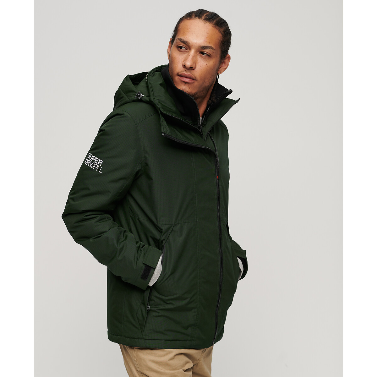 Windjacke mit Kapuze von Superdry