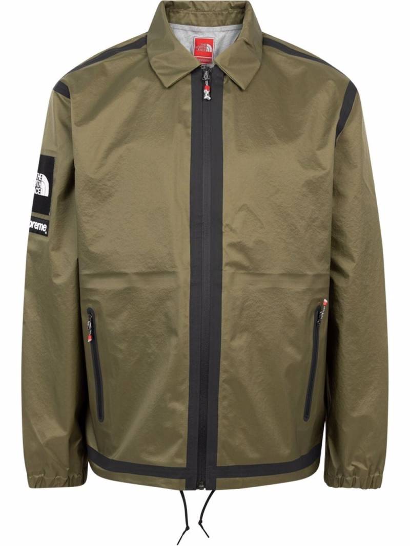 Supreme x The North Face Outer Tape coach jacket - Green von Supreme