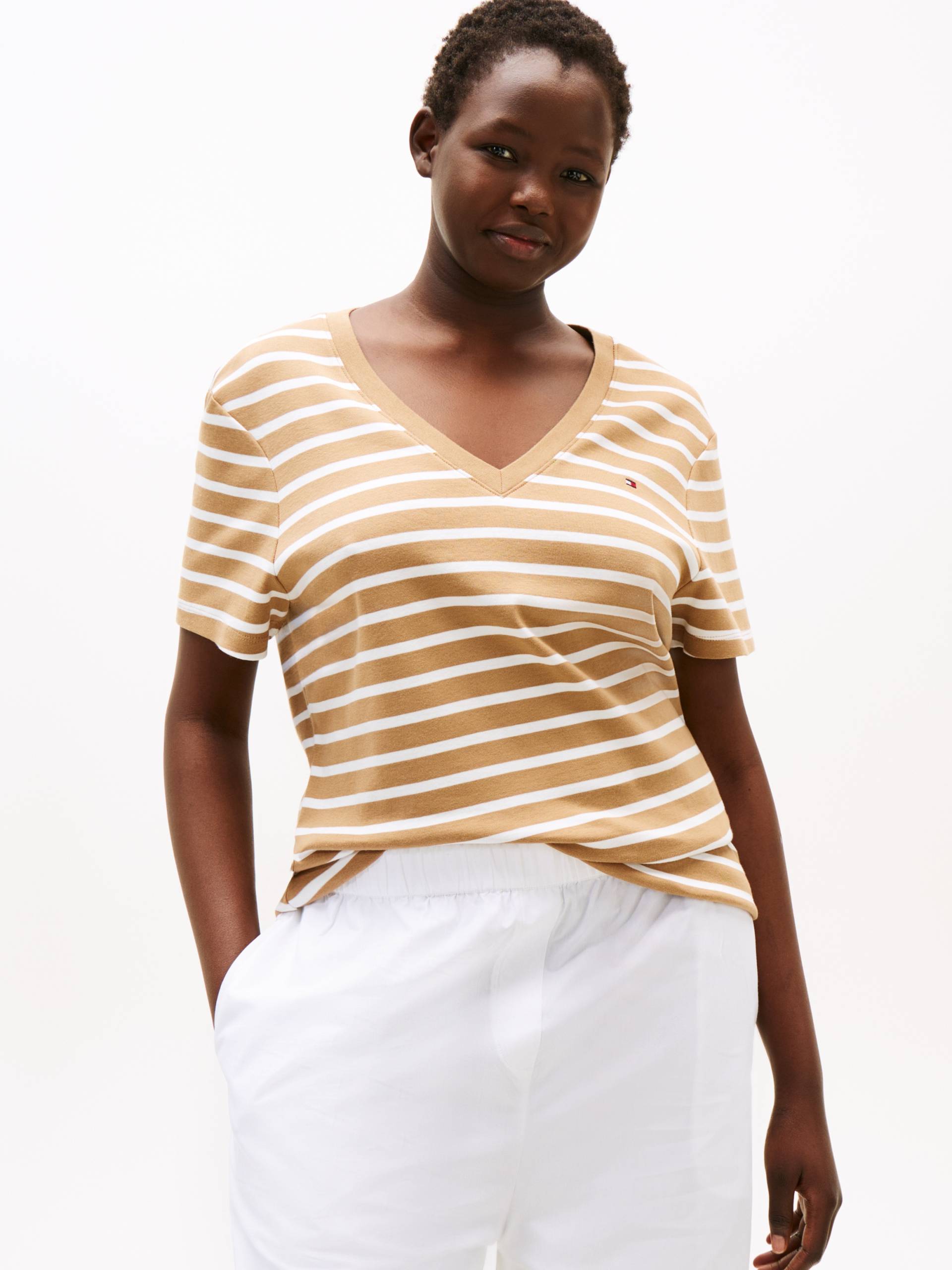 Tommy Hilfiger Curve V-Shirt »CRV SLIM CODY V-NK SS«, in Grossen Grössen Tommy Hilfiger Curve V-Shirt »CRV SLIM CODY V-NK SS«, in Grossen Grössen von TOMMY HILFIGER Curve