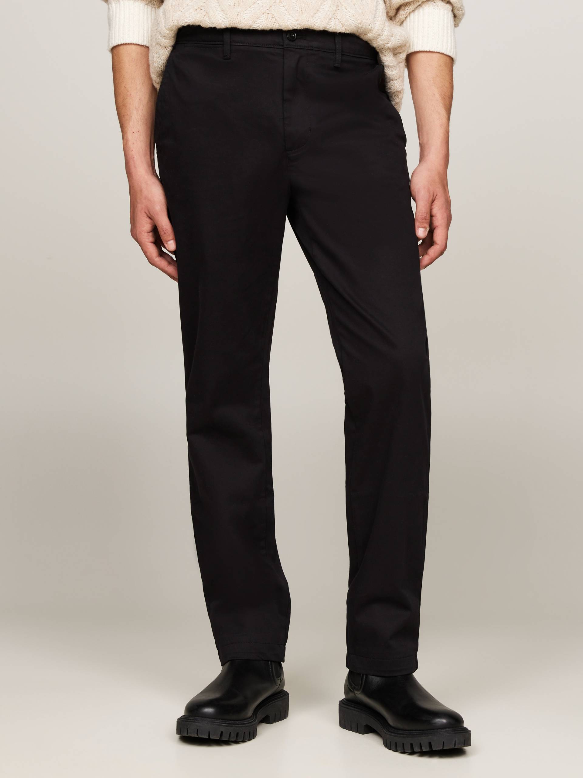 Tommy Hilfiger Chinohose »DENTON CHINO SATIN«, mit Gesässtaschen mit Knopf, Logostickerei Tommy Hilfiger Chinohose »DENTON CHINO SATIN«, mit Gesässtaschen mit Knopf, Logostickerei von TOMMY HILFIGER