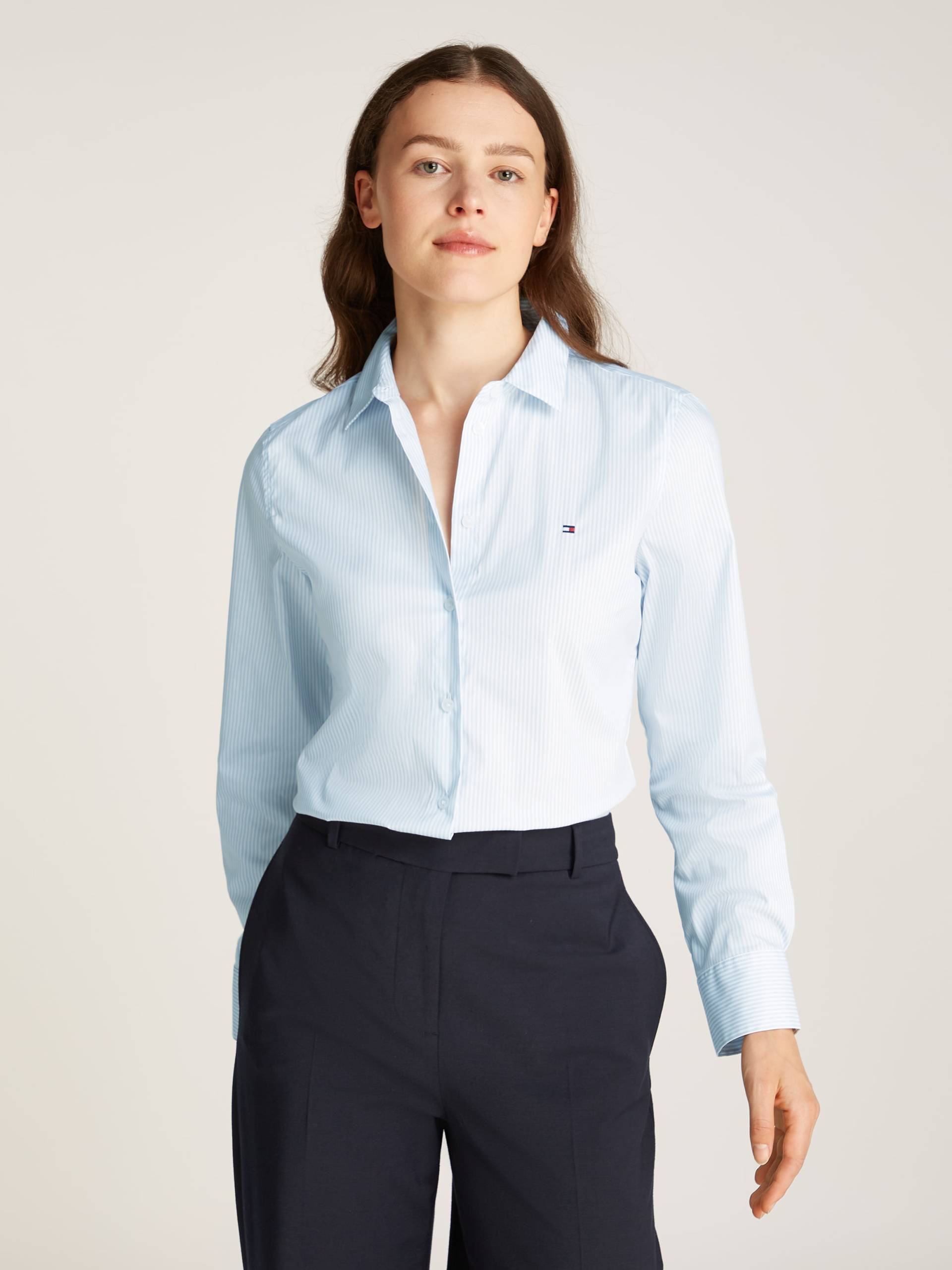 Tommy Hilfiger Hemdbluse »ESS POPLIN REGULAR SHIRT«, im klassischen Stil Tommy Hilfiger Hemdbluse »ESS POPLIN REGULAR SHIRT«, im klassischen Stil von TOMMY HILFIGER