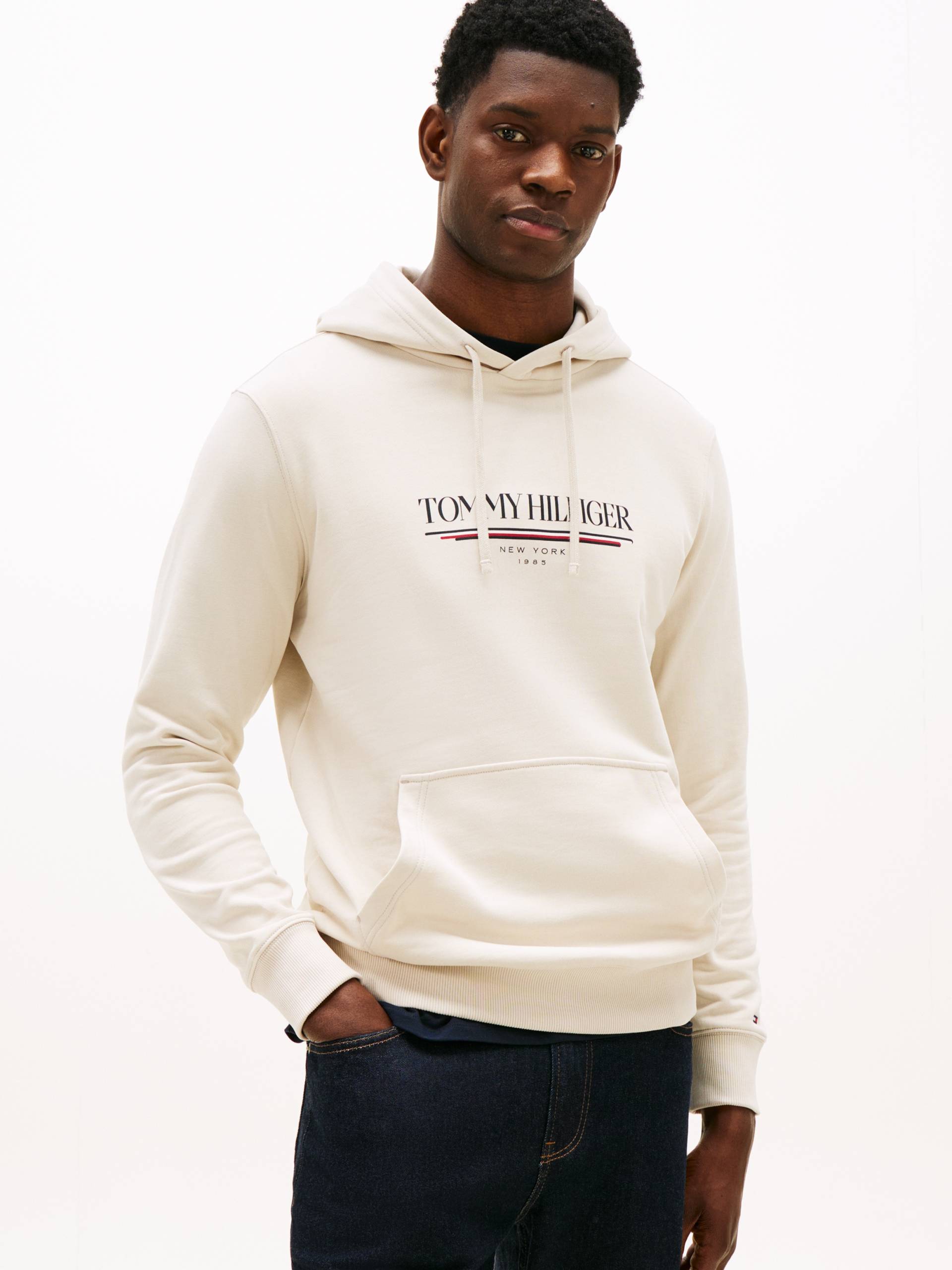 Tommy Hilfiger Hoodie »BRAND LOVE HILFIGER HOODIE« Tommy Hilfiger Hoodie »BRAND LOVE HILFIGER HOODIE« von TOMMY HILFIGER