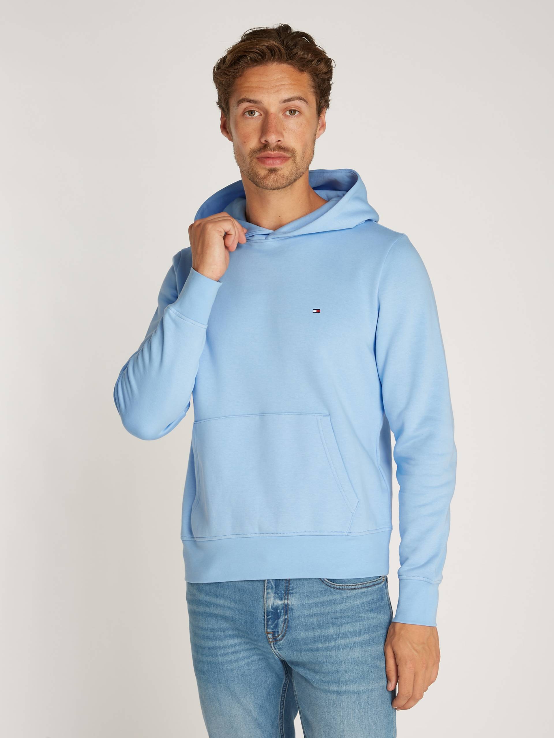 Tommy Hilfiger Hoodie »FLAG LOGO HOODY«, mit Kängurutasche vorne Tommy Hilfiger Hoodie »FLAG LOGO HOODY«, mit Kängurutasche vorne von TOMMY HILFIGER
