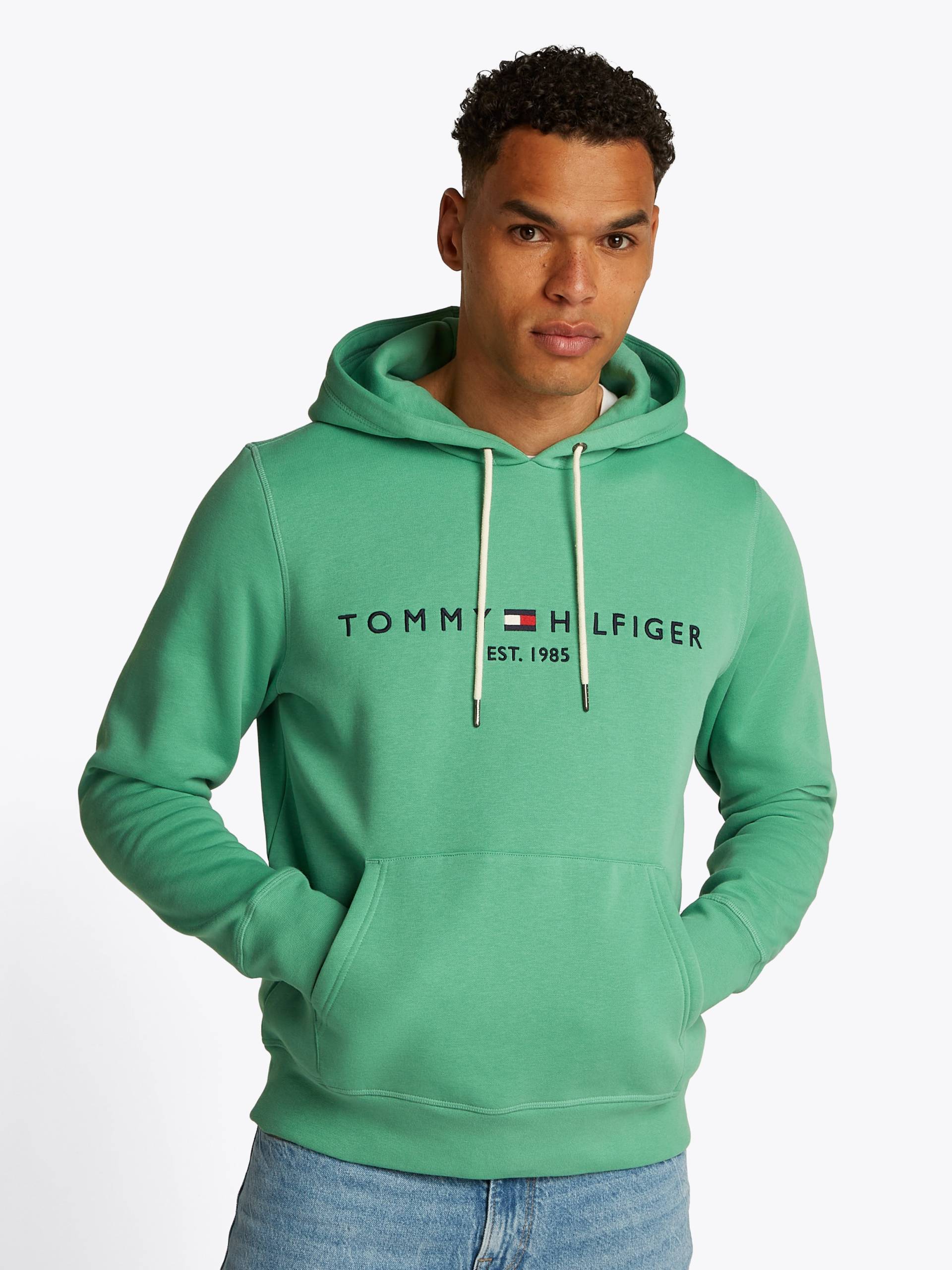 Tommy Hilfiger Kapuzensweatshirt »TOMMY LOGO HOODY«, mit Kapuze und Kängurutasche Tommy Hilfiger Kapuzensweatshirt »TOMMY LOGO HOODY«, mit Kapuze und Kängurutasche von TOMMY HILFIGER
