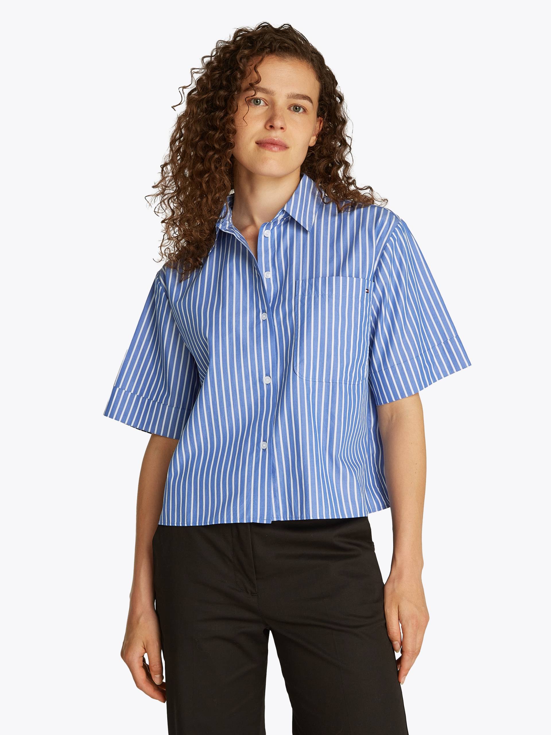 Tommy Hilfiger Kurzarmshirt »POPLIN BOXY SHORT S/S SHIRT«, mit Brusttasche, Logostickerei von TOMMY HILFIGER