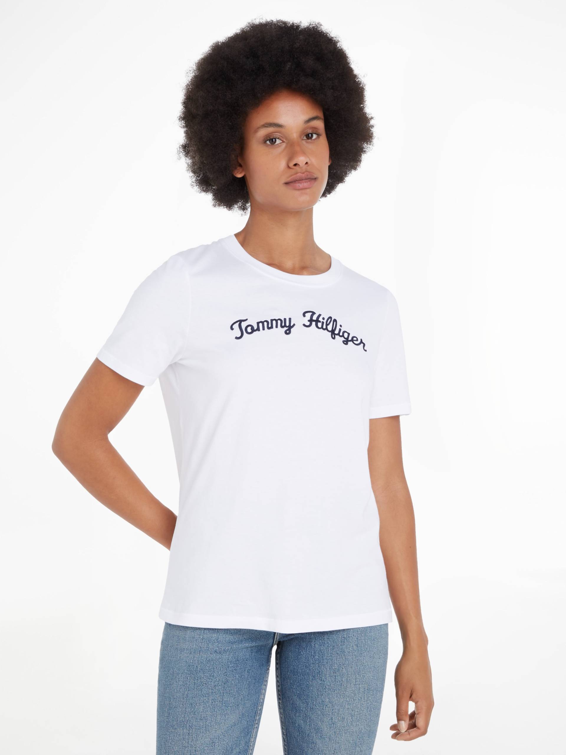 Tommy Hilfiger Kurzarmshirt »REG SCRIPT C-NK SS«, mit Tommy Hilfiger Script Logo-Schriftzug Tommy Hilfiger Kurzarmshirt »REG SCRIPT C-NK SS«, mit Tommy Hilfiger Script Logo-Schriftzug von TOMMY HILFIGER