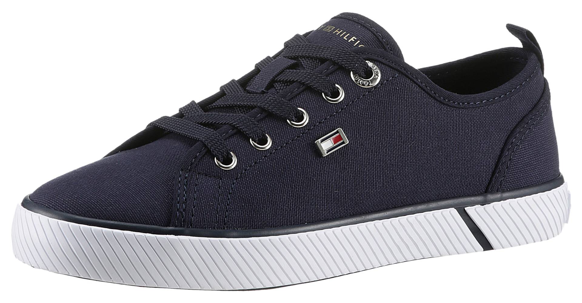 Tommy Hilfiger Plateausneaker »VULC CANVAS SNEAKER«, Freizeitschuh, Halbschuh, Schnürschuh mit praktischer Anziehlasche Tommy Hilfiger Plateausneaker »VULC CANVAS SNEAKER«, Freizeitschuh, Halbschuh, Schnürschuh mit praktischer Anziehlasche von TOMMY HILFIGER