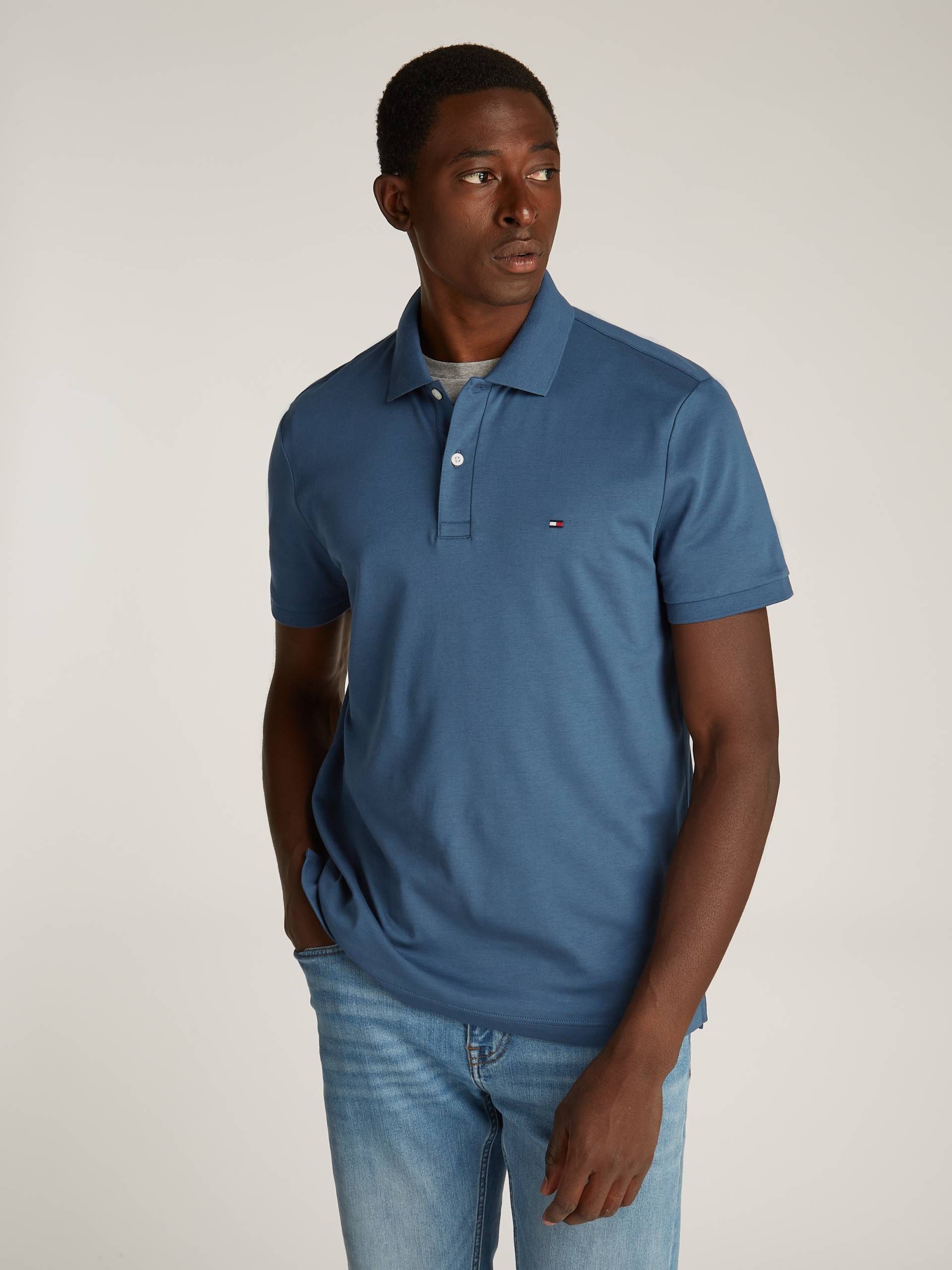 Tommy Hilfiger Poloshirt »LIQUID COTTON REG SEASONAL POLO«, mit Logostickerei Tommy Hilfiger Poloshirt »LIQUID COTTON REG SEASONAL POLO«, mit Logostickerei von TOMMY HILFIGER
