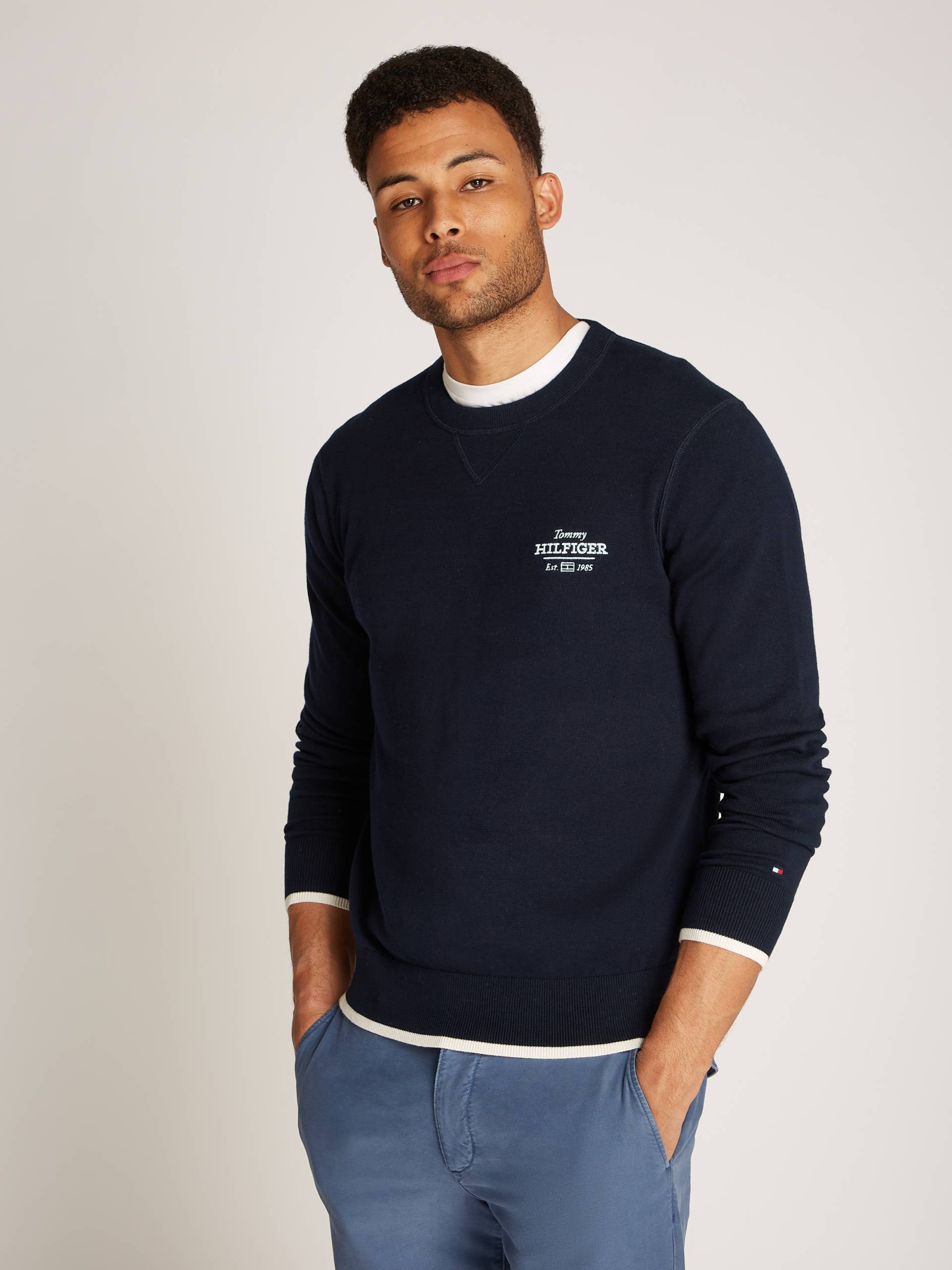 Tommy Hilfiger Rundhalspullover »GRAPHIC COTTON CREW«, mit Logostickerei Tommy Hilfiger Rundhalspullover »GRAPHIC COTTON CREW«, mit Logostickerei von TOMMY HILFIGER