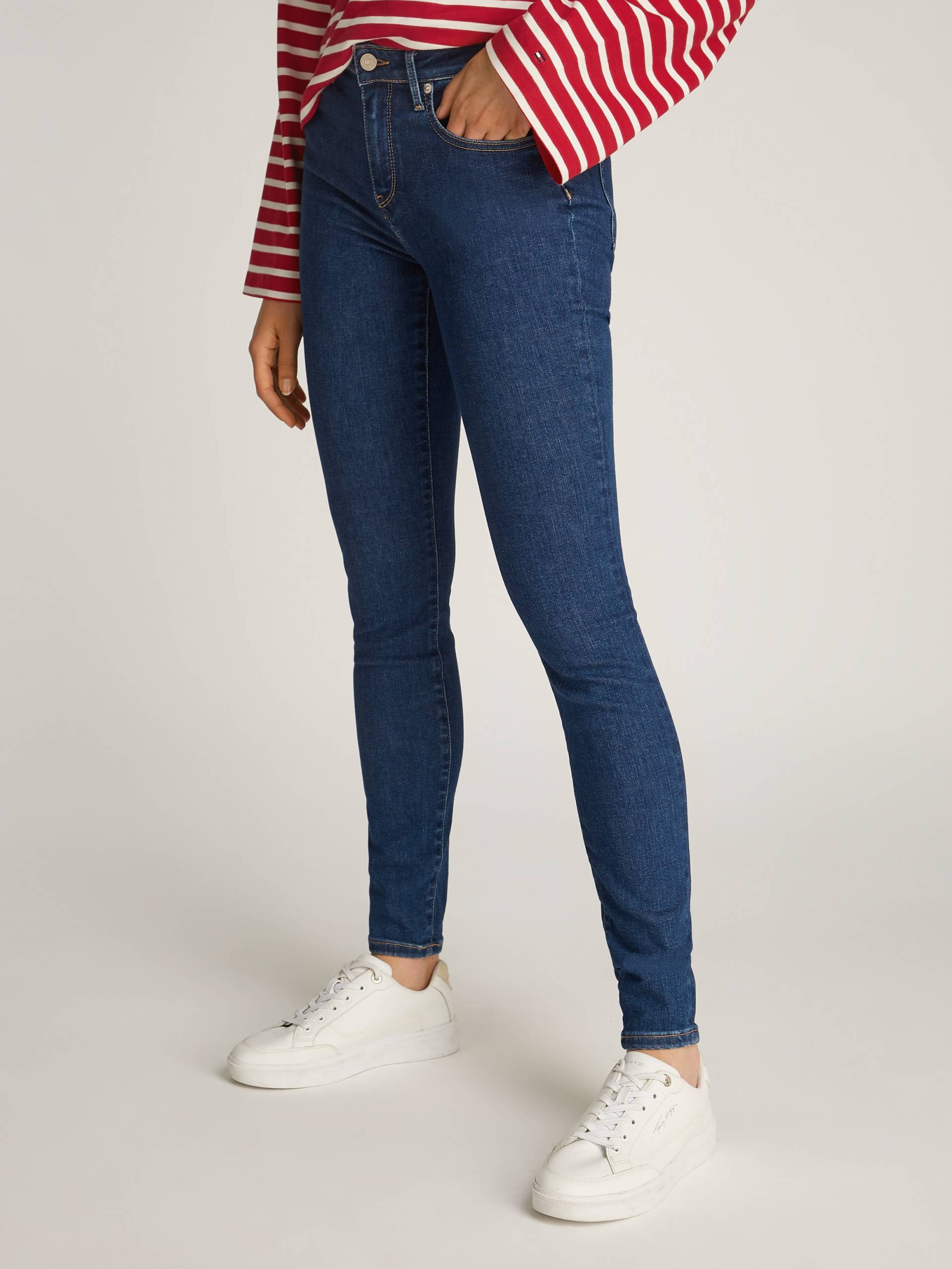 Tommy Hilfiger Skinny-fit-Jeans »COMO Skinny Regular Waist«, mit Logo-Badge, in Knöchellänge Tommy Hilfiger Skinny-fit-Jeans »COMO Skinny Regular Waist«, mit Logo-Badge, in Knöchellänge von TOMMY HILFIGER