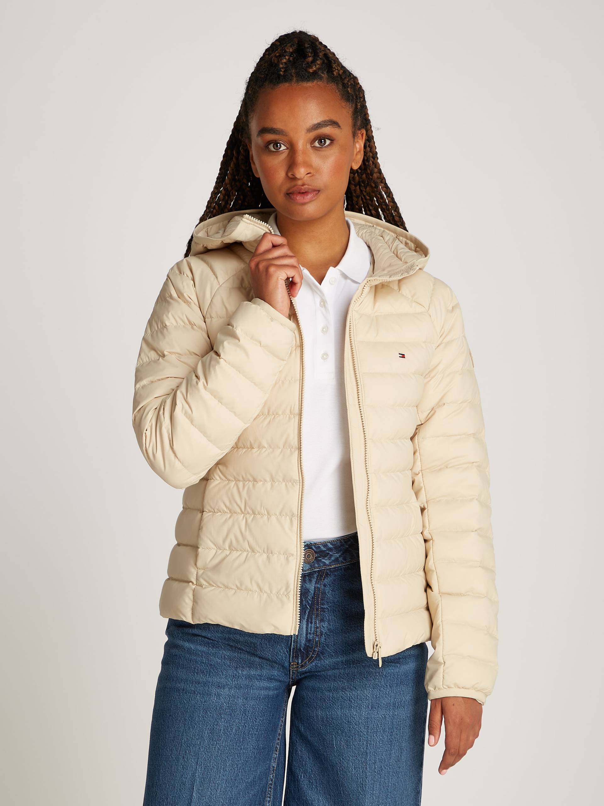 Tommy Hilfiger Steppjacke »SPORTY LW DOWN JACKET«, mit Kapuze, mit leichter Wattierung Tommy Hilfiger Steppjacke »SPORTY LW DOWN JACKET«, mit Kapuze, mit leichter Wattierung von TOMMY HILFIGER