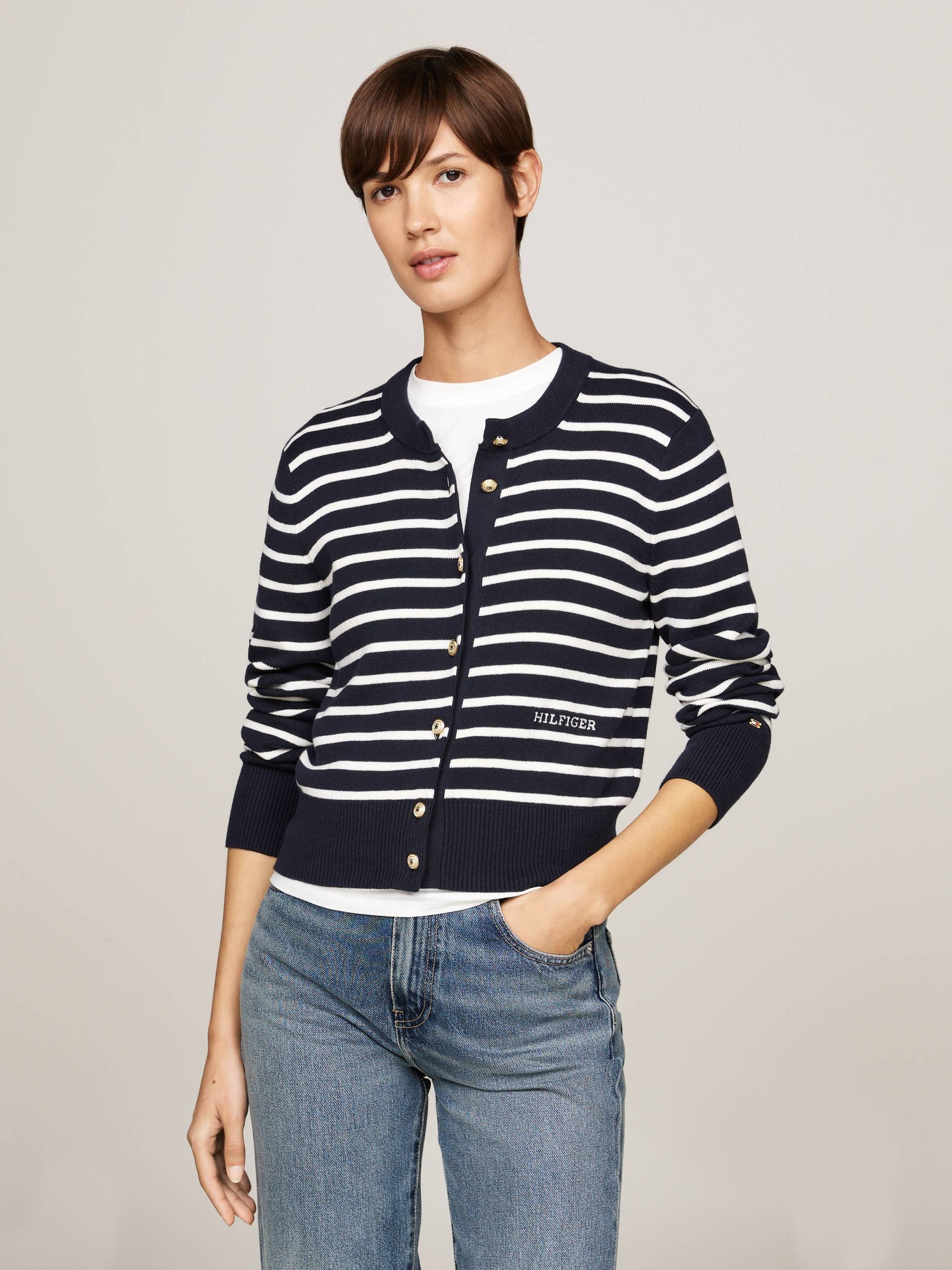 Tommy Hilfiger Strickjacke, mit Logoprägung Tommy Hilfiger Strickjacke, mit Logoprägung von TOMMY HILFIGER