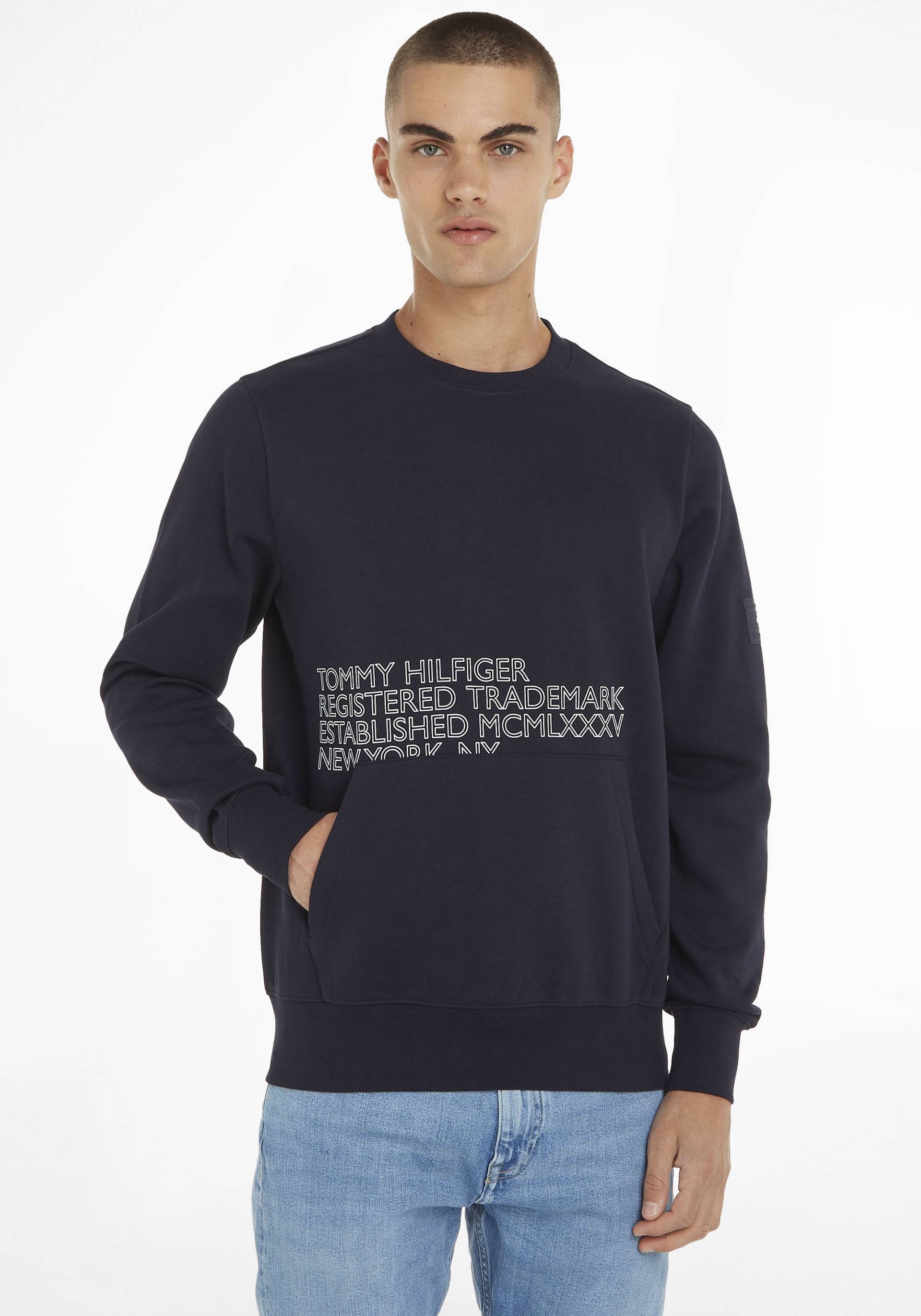 Tommy Hilfiger Sweatshirt »BADGED GRAPHIC CREWNECK«, mit Rippbündchen von TOMMY HILFIGER