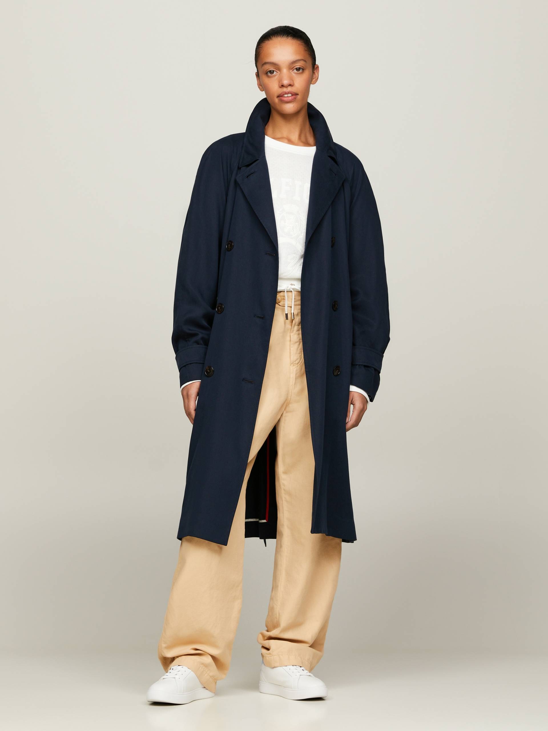 Tommy Hilfiger Trenchcoat »TENCEL BLEND FLUID TRENCH«, mit Metalllabel von TOMMY HILFIGER