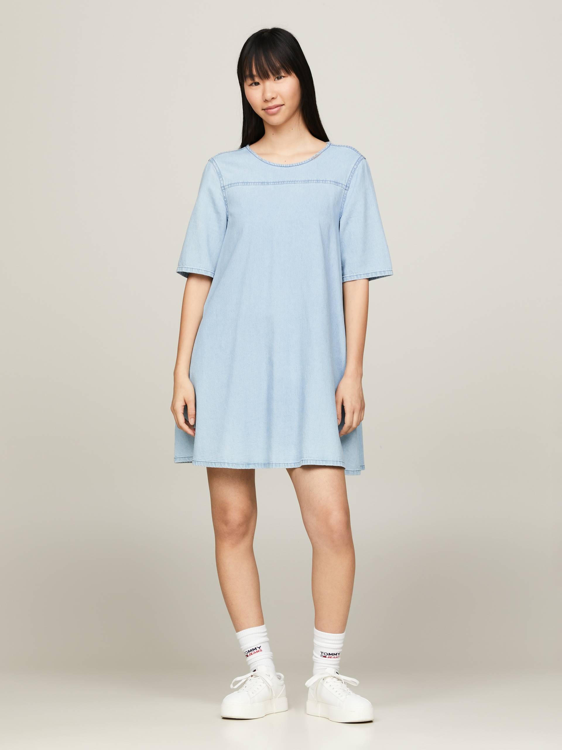 Tommy Jeans Curve Blusenkleid »TJW CHAMBRAY A-LINE SS DRESS EXT« von TOMMY JEANS Curve