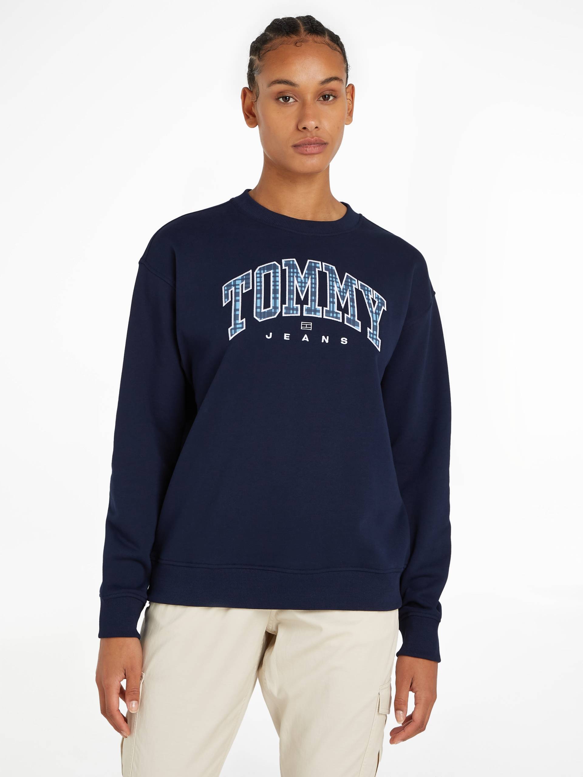 Tommy Jeans Curve Sweatshirt »TJW RLX PREP EXPLORER 1 CREW EXT«, Grosse Grössen Tommy Jeans Curve Sweatshirt »TJW RLX PREP EXPLORER 1 CREW EXT«, Grosse Grössen von TOMMY JEANS Curve