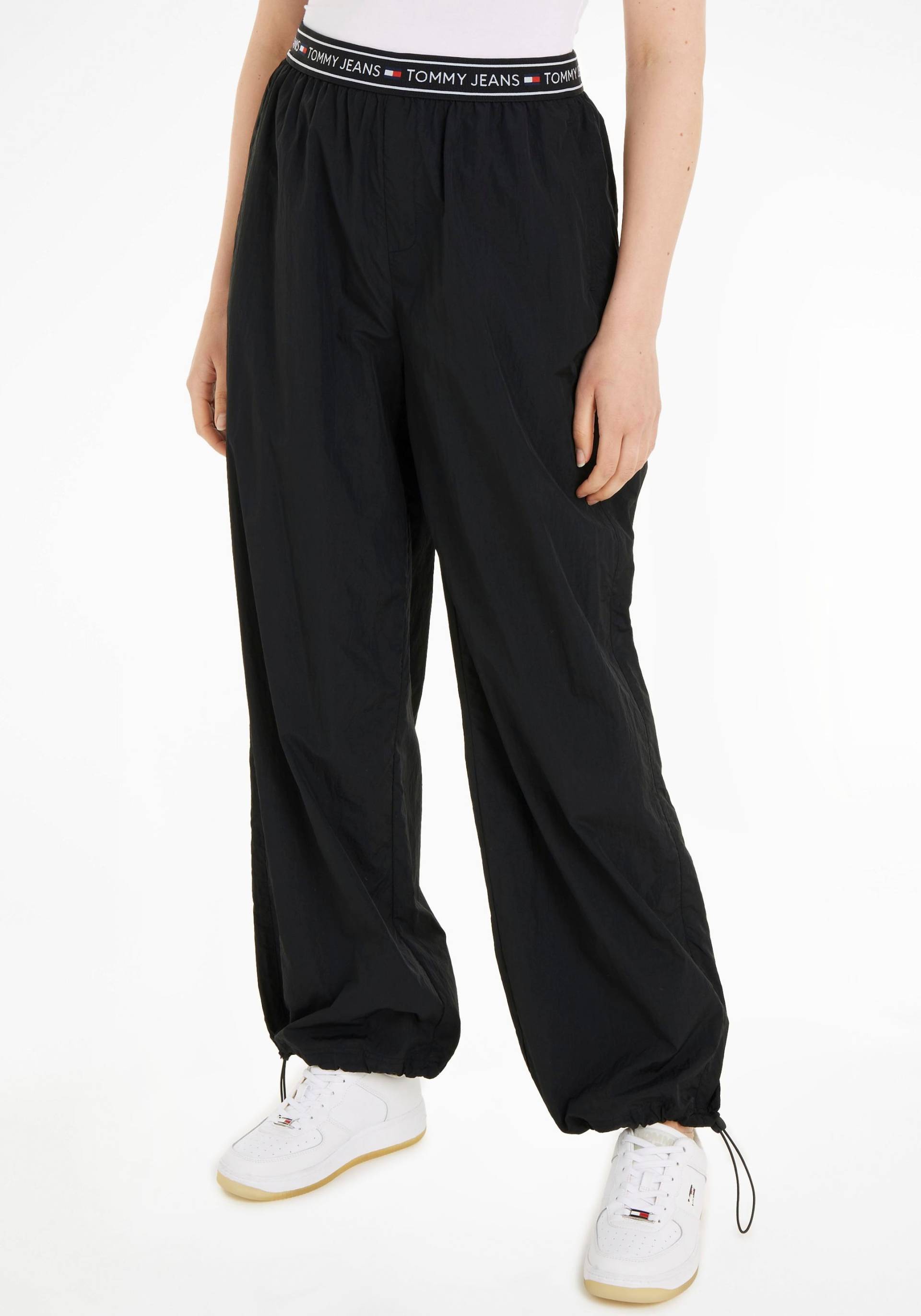 Tommy Jeans Curve Webhose »TJW BAGGY TAPING TRACKPANT EXT« Tommy Jeans Curve Webhose »TJW BAGGY TAPING TRACKPANT EXT« von TOMMY JEANS Curve