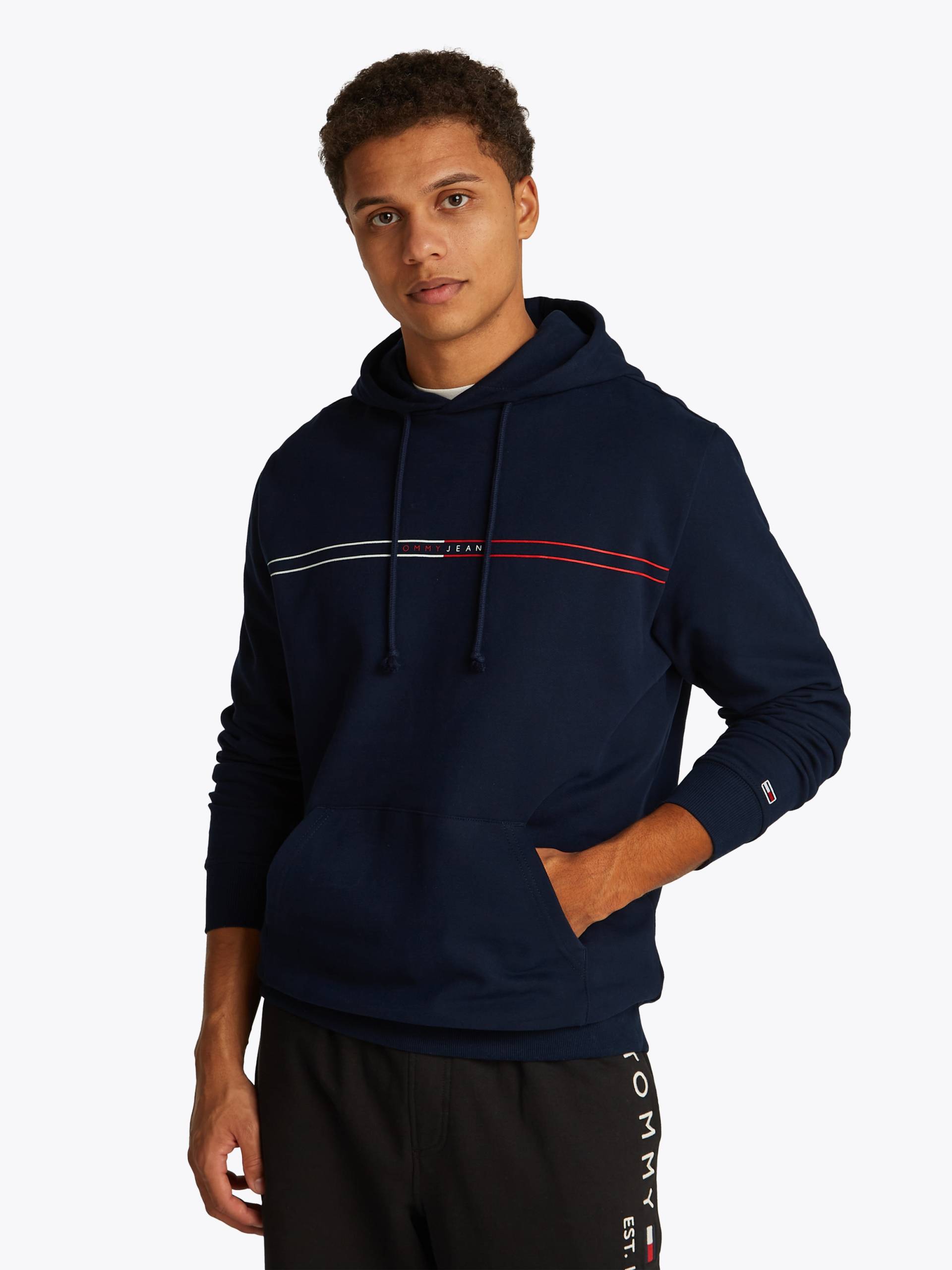Tommy Jeans Plus Hoodie »TJM REG ENTRY GRAPHIC HOODIE EXT«, Mit Rundhalsausschnitt Tommy Jeans Plus Hoodie »TJM REG ENTRY GRAPHIC HOODIE EXT«, Mit Rundhalsausschnitt von TOMMY JEANS Plus